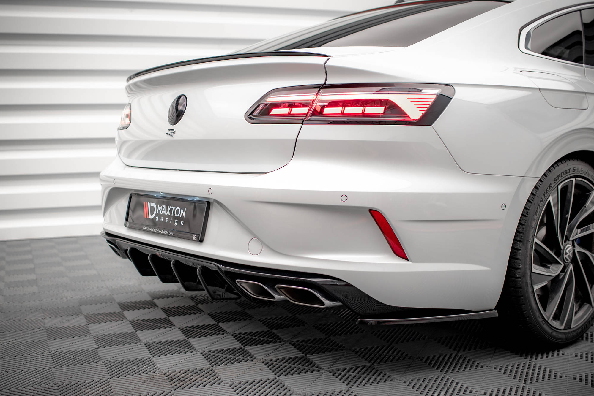 Street+ Heck Ansatz Diffusor passend für VW Arteon R Limousine / Shooting Brake Mk1 FL schwarz Hochglanz
