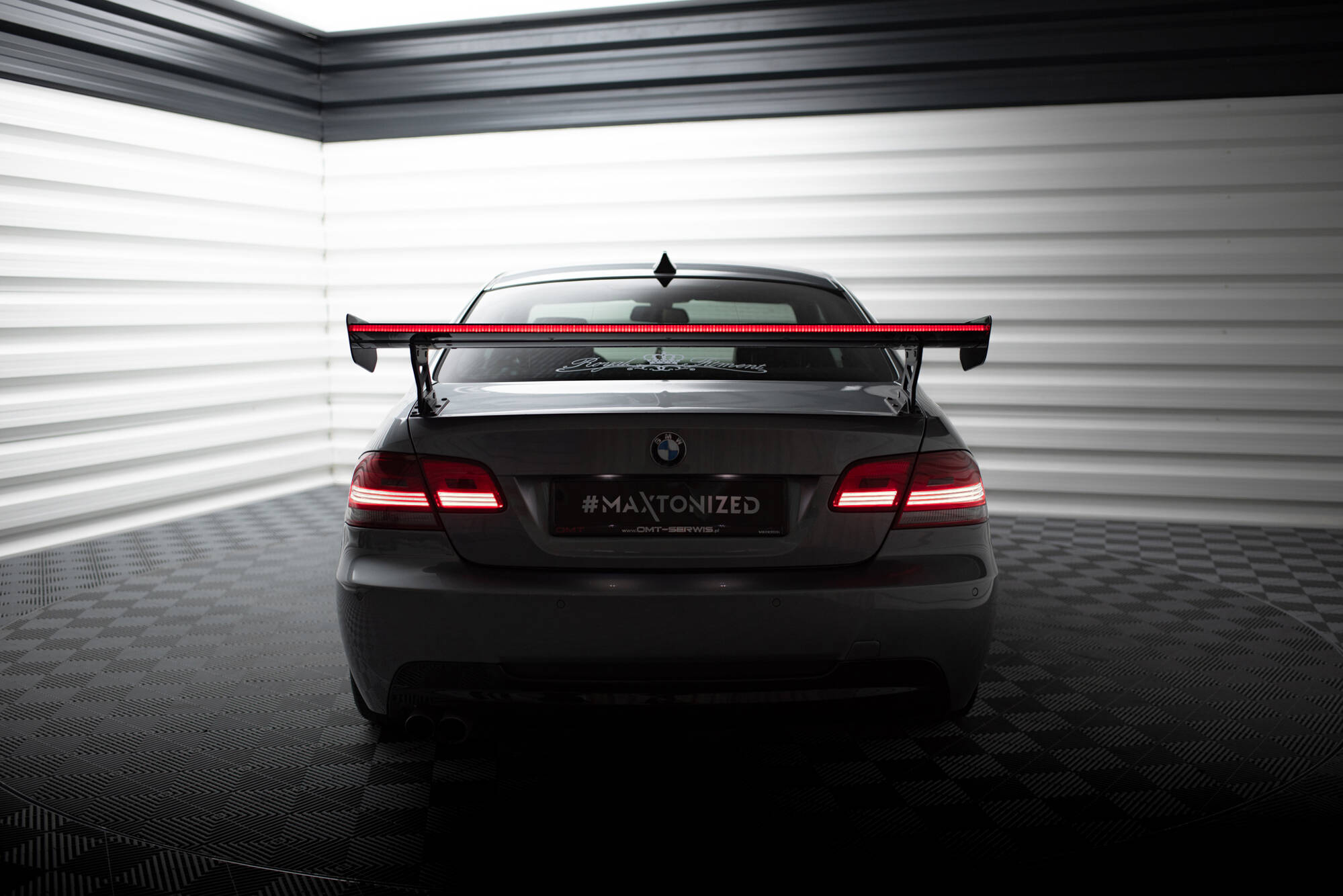 Carbon Heck Spoiler Heckflügel Standfuß Außen + LED passend für BMW 3er / M3 Coupe E92