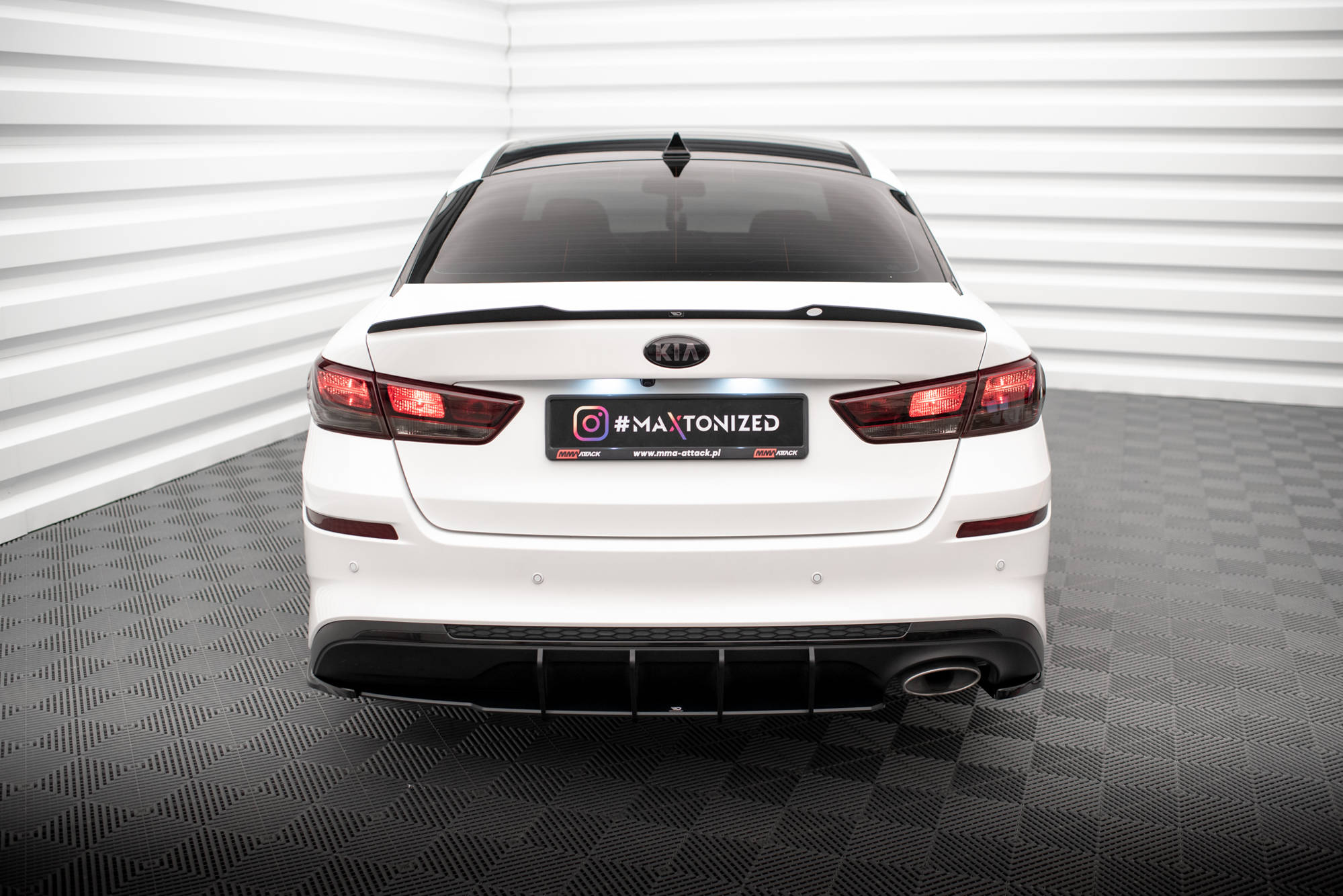 Street+ Heck Ansatz Flaps V.2 passend für Kia Optima Mk4 FL schwarz Hochglanz