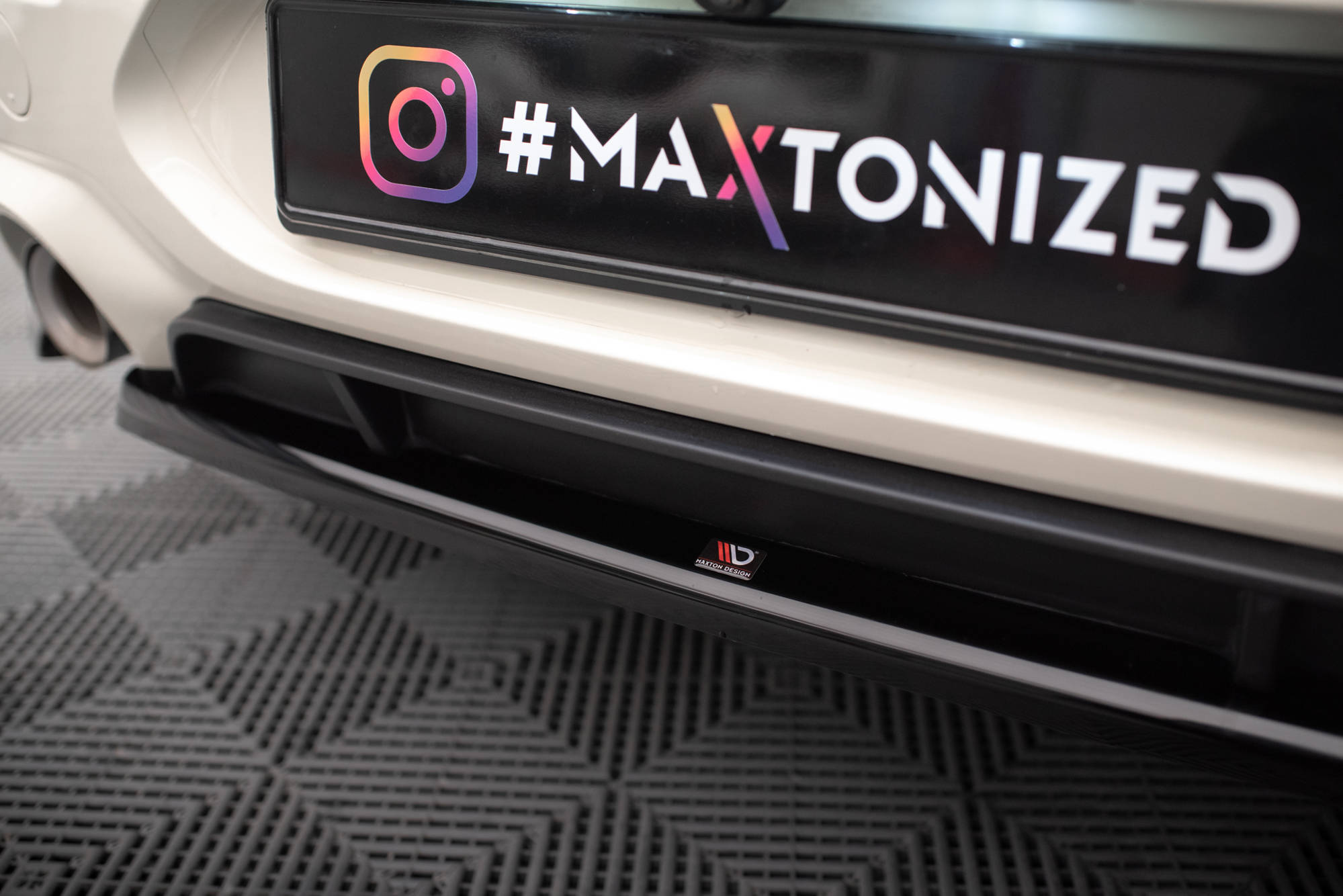 Street+ Mittlerer Diffusor Heck Ansatz passend für Mini Cooper Clubman John Cooper Works F54 FL schwarz Hochglanz
