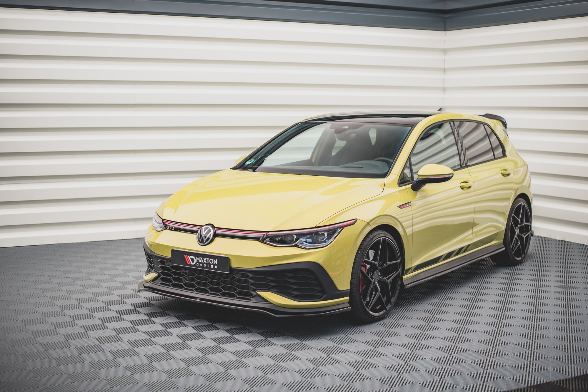 Street+ Spoilerlippe Front Ansatz V.3 passend für VW Golf GTI Clubsport Mk8 schwarz Hochglanz