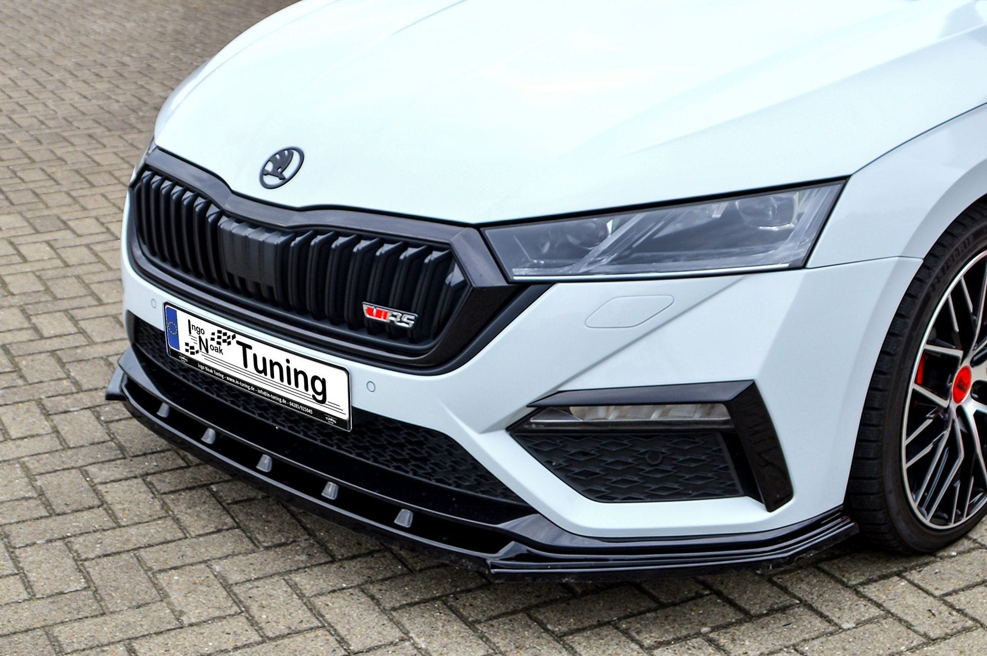 Cup Frontspoilerlippe für Skoda Octavia RS NX ab Bj.2020- Carbon Optik