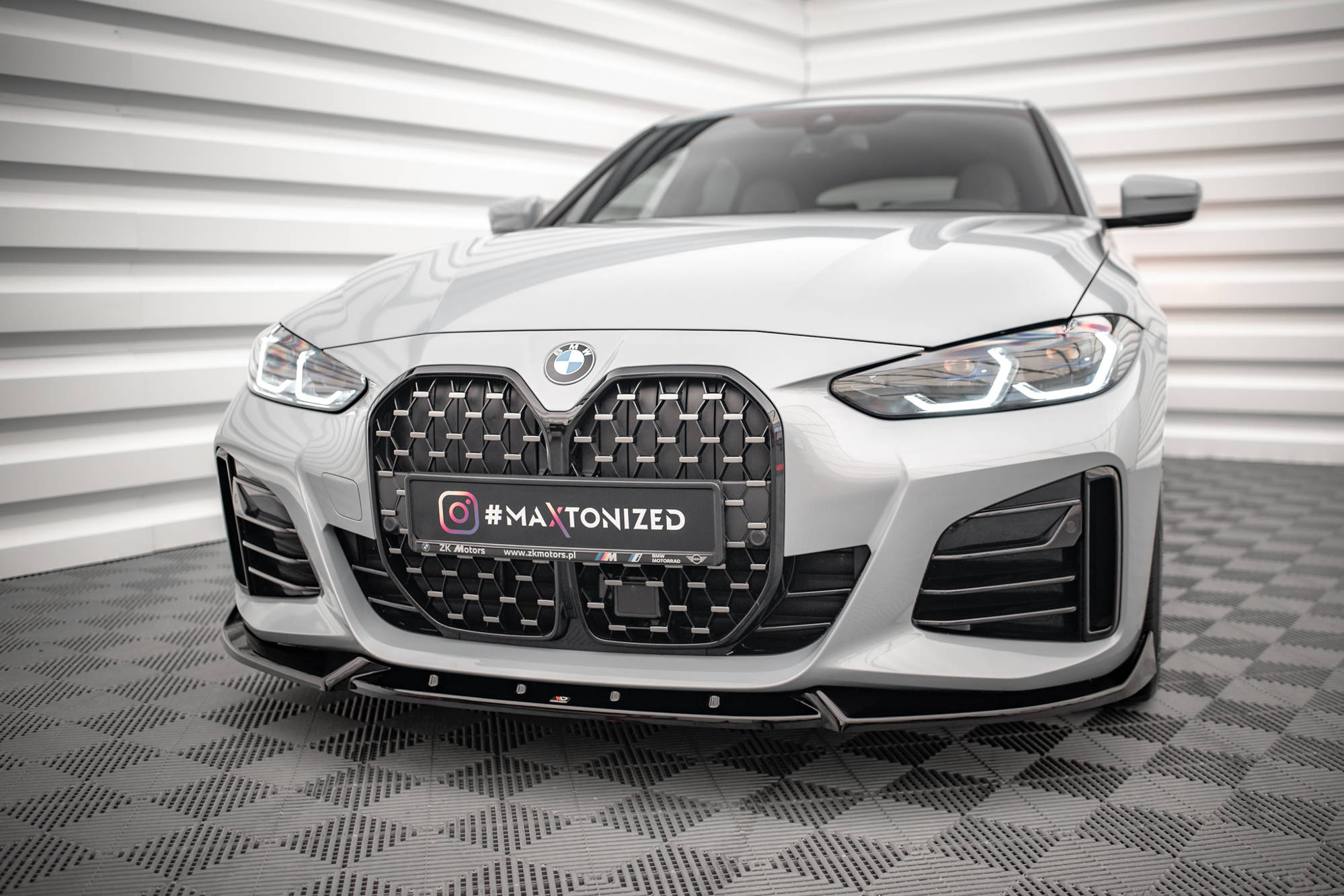 Street+ Spoilerlippe Front Ansatz V.2 passend für BMW 4er / i4 Gran Coupe M-Paket / M440i G26 schwarz Hochglanz