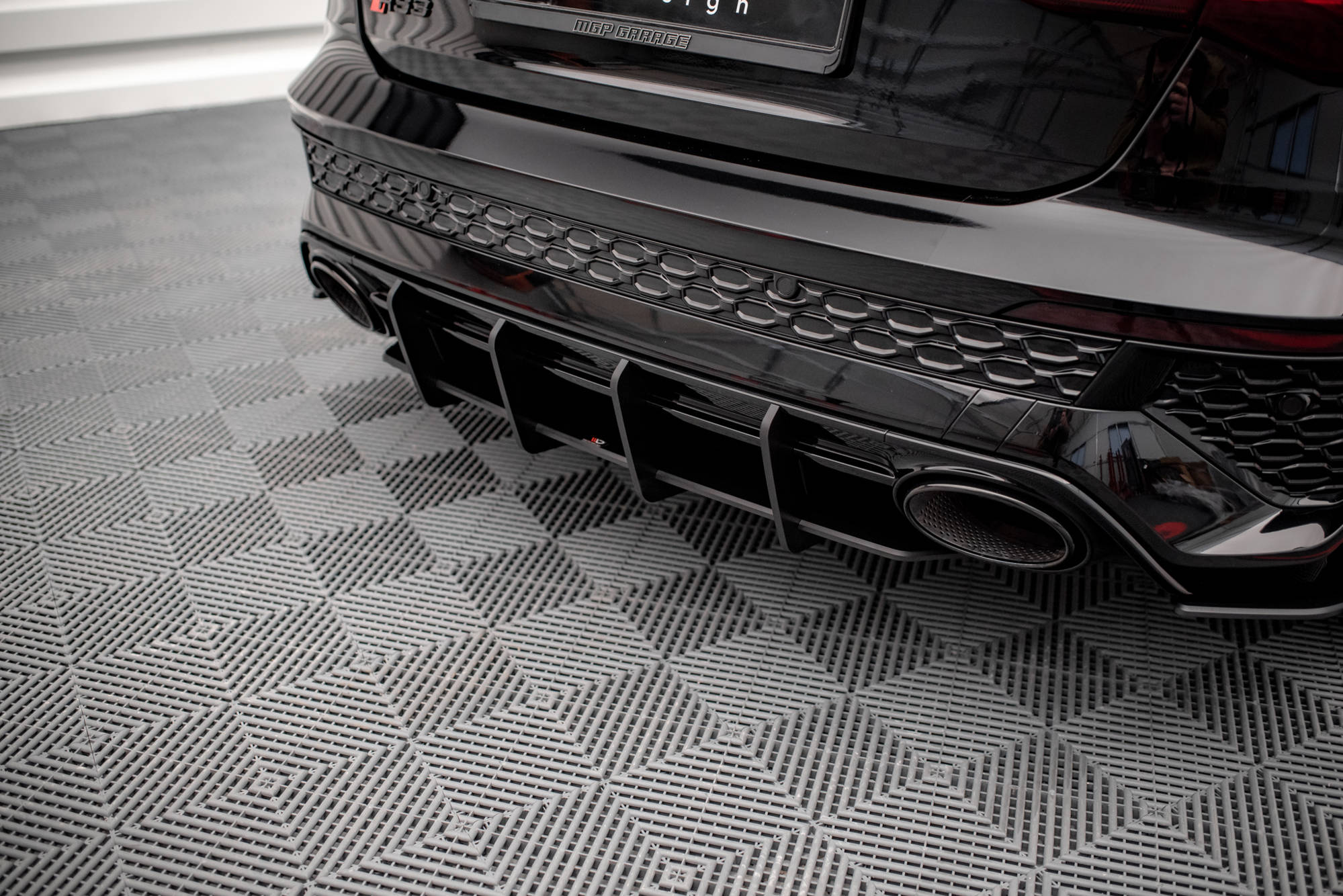 Street Pro Heckschürze Heck Ansatz Diffusor passend für Audi RS3 Sportback 8Y schwarz-rot
