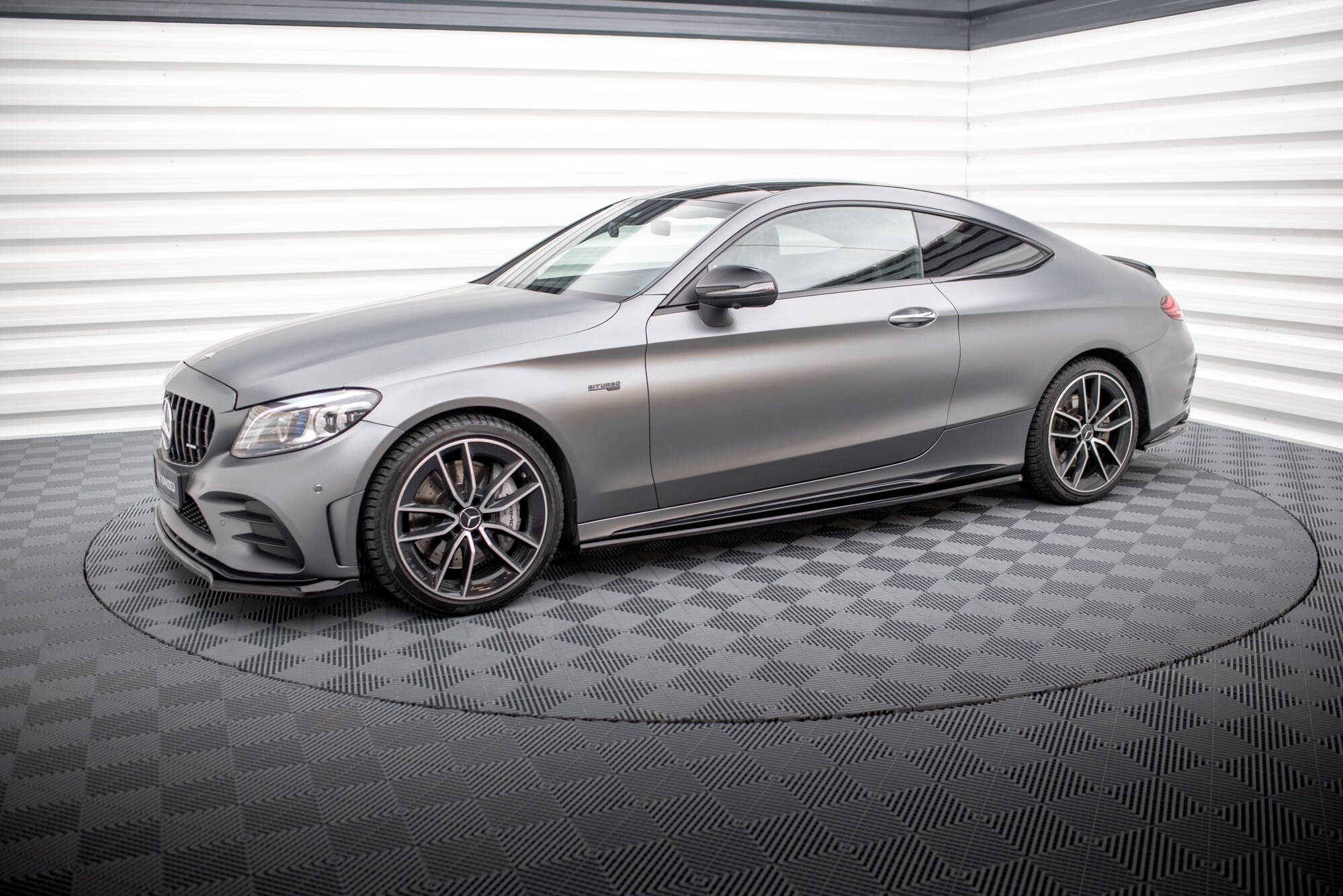 Street+ Seitenschweller Leisten passend für Mercedes-AMG C43 Coupe / Cabrio C205 FL / A205 FL schwarz Hochglanz