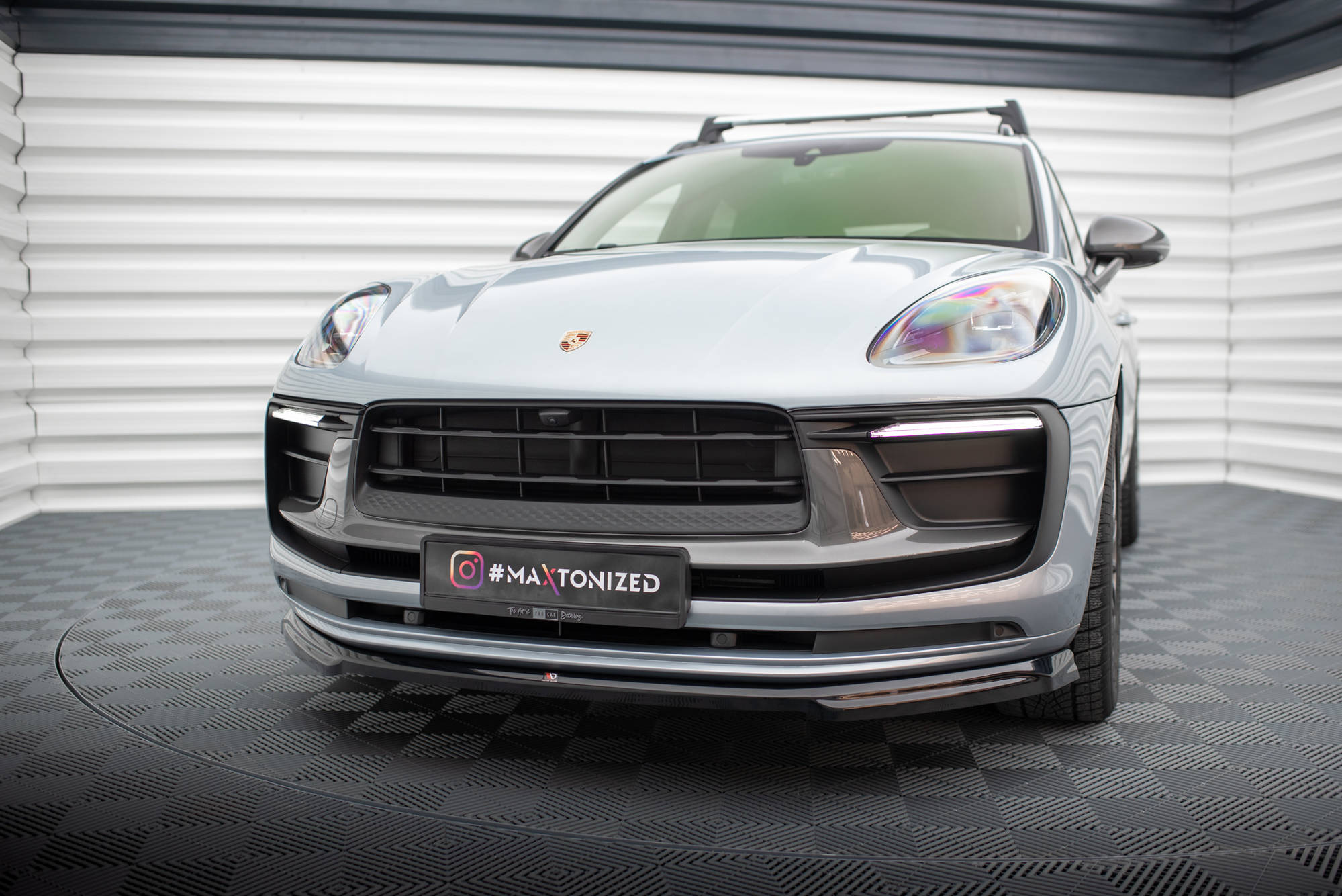 Street+ Spoilerlippe Front Ansatz passend für Porsche Macan Mk1 FL 2 schwarz Hochglanz