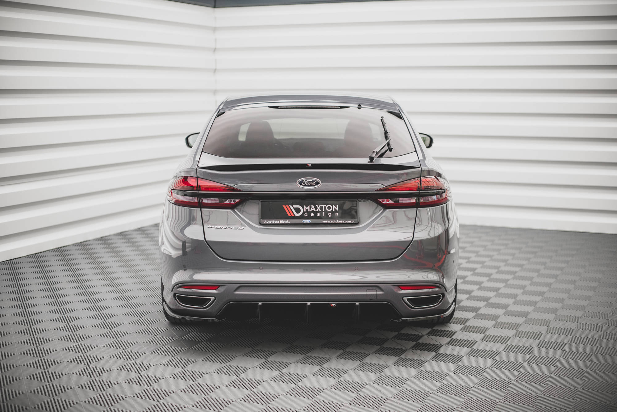 Street+ Heck Ansatz Flaps V.2 passend für Ford Mondeo ST-Line Mk5 FL schwarz Hochglanz