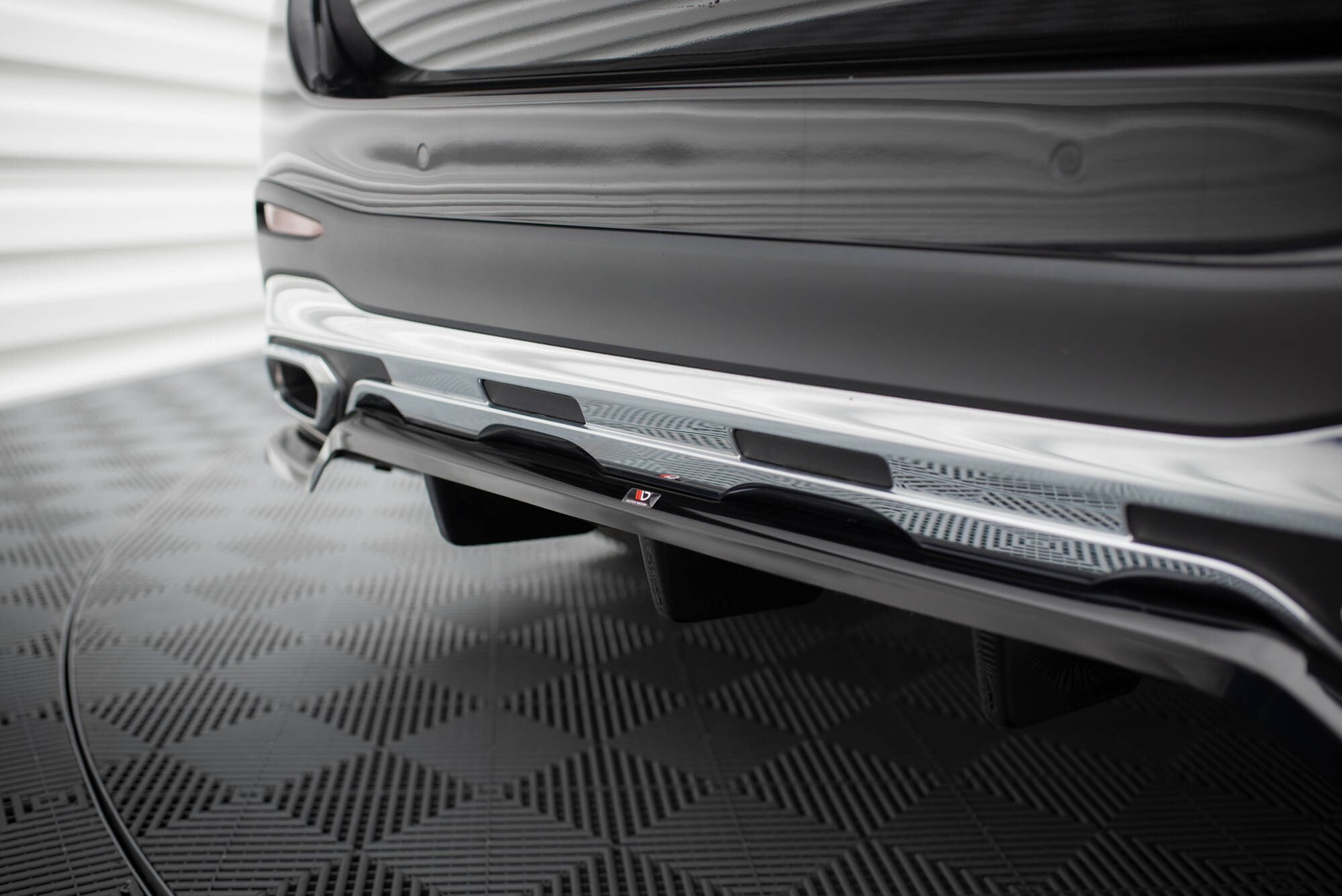 Street+ Mittlerer Diffusor RACE Heck Ansatz passend für Mercedes GLC AMG-Line X254 schwarz Hochglanz
