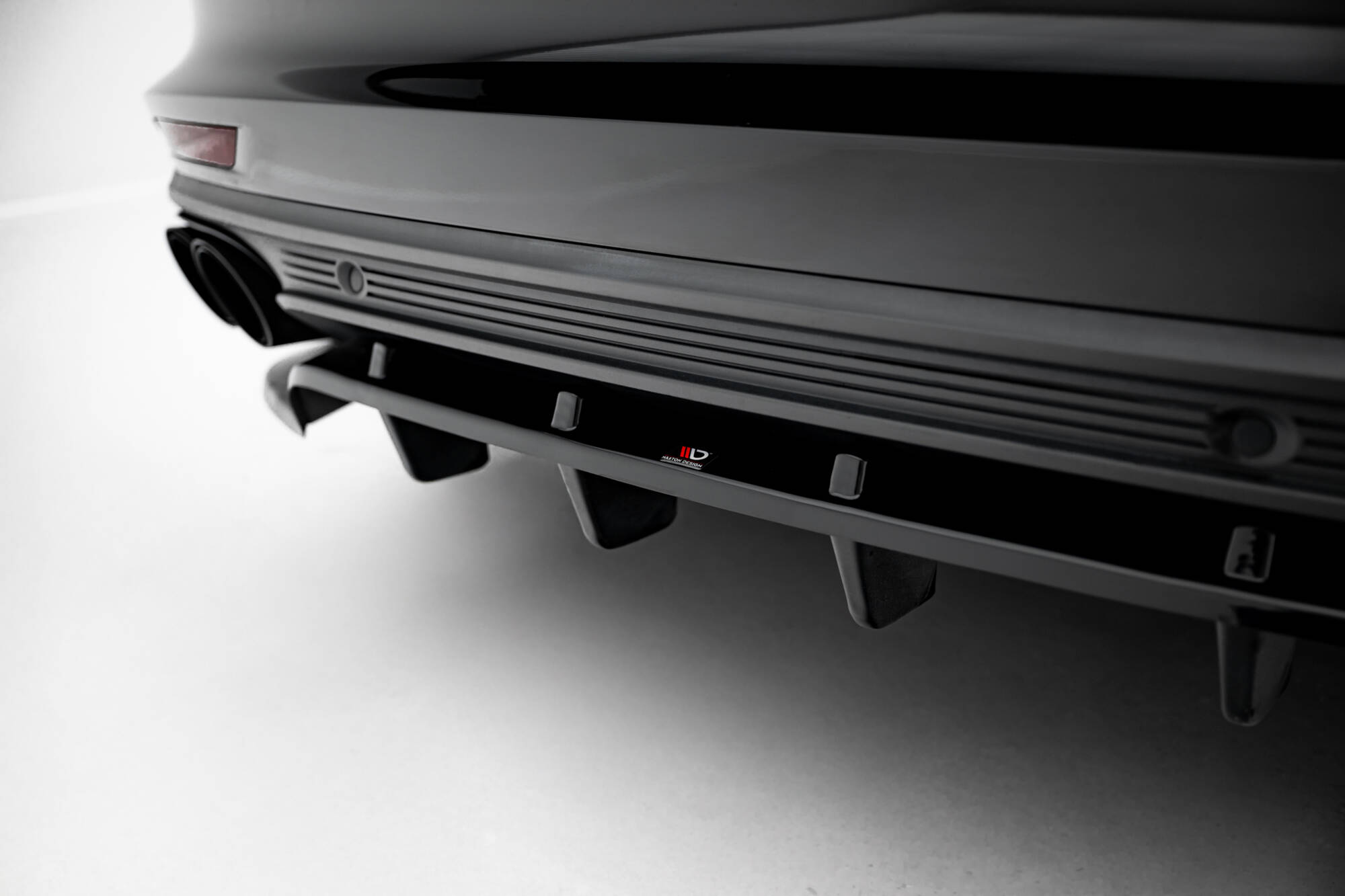 Street+ Mittlerer Diffusor RACE Heck Ansatz passend für Porsche Panamera Turbo S E-Hybrid / Panamera E-Hybrid / Panamera 4S 971 schwarz Hochglanz