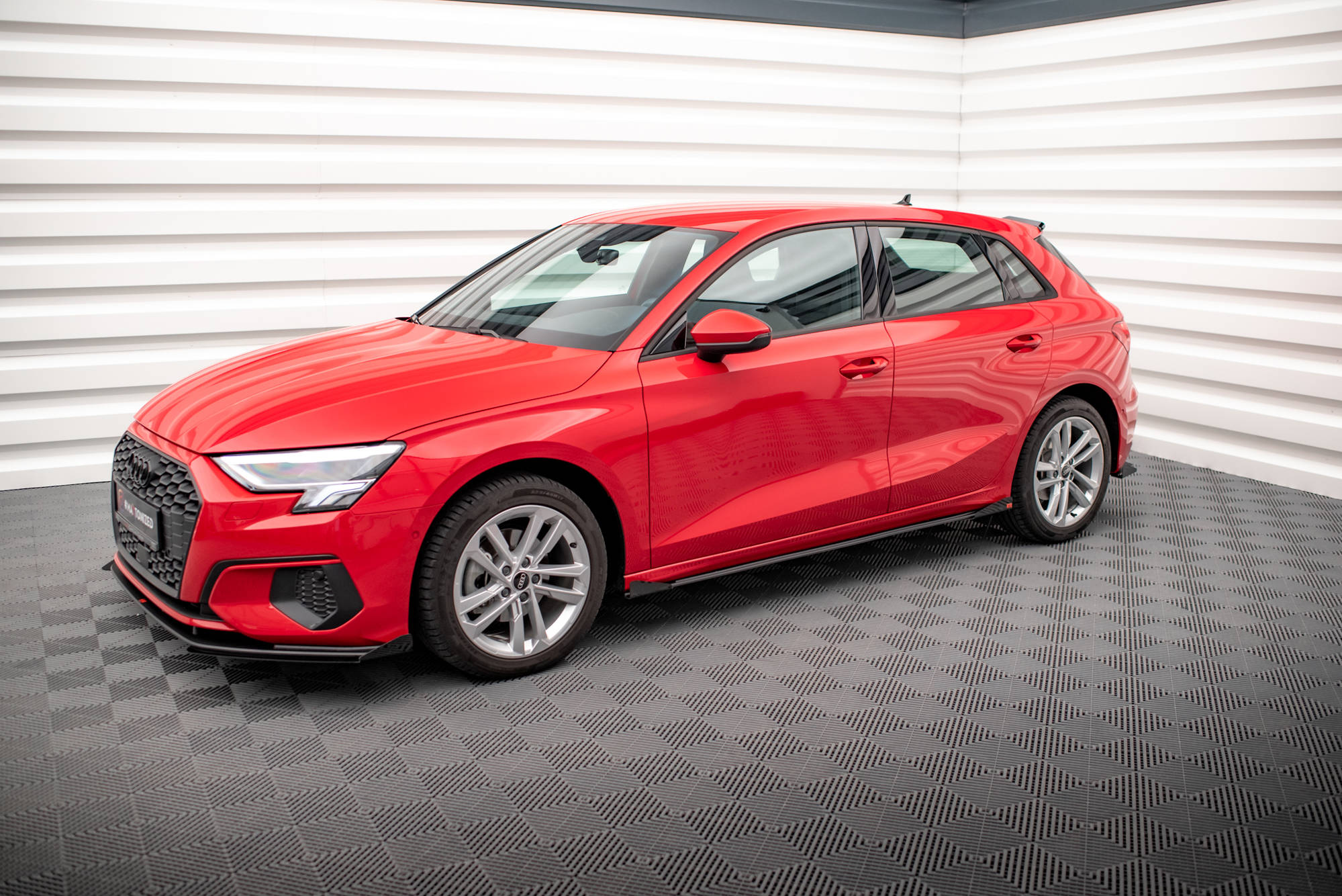Seitenschweller Flaps passend für Audi A3 8Y schwarz Hochglanz