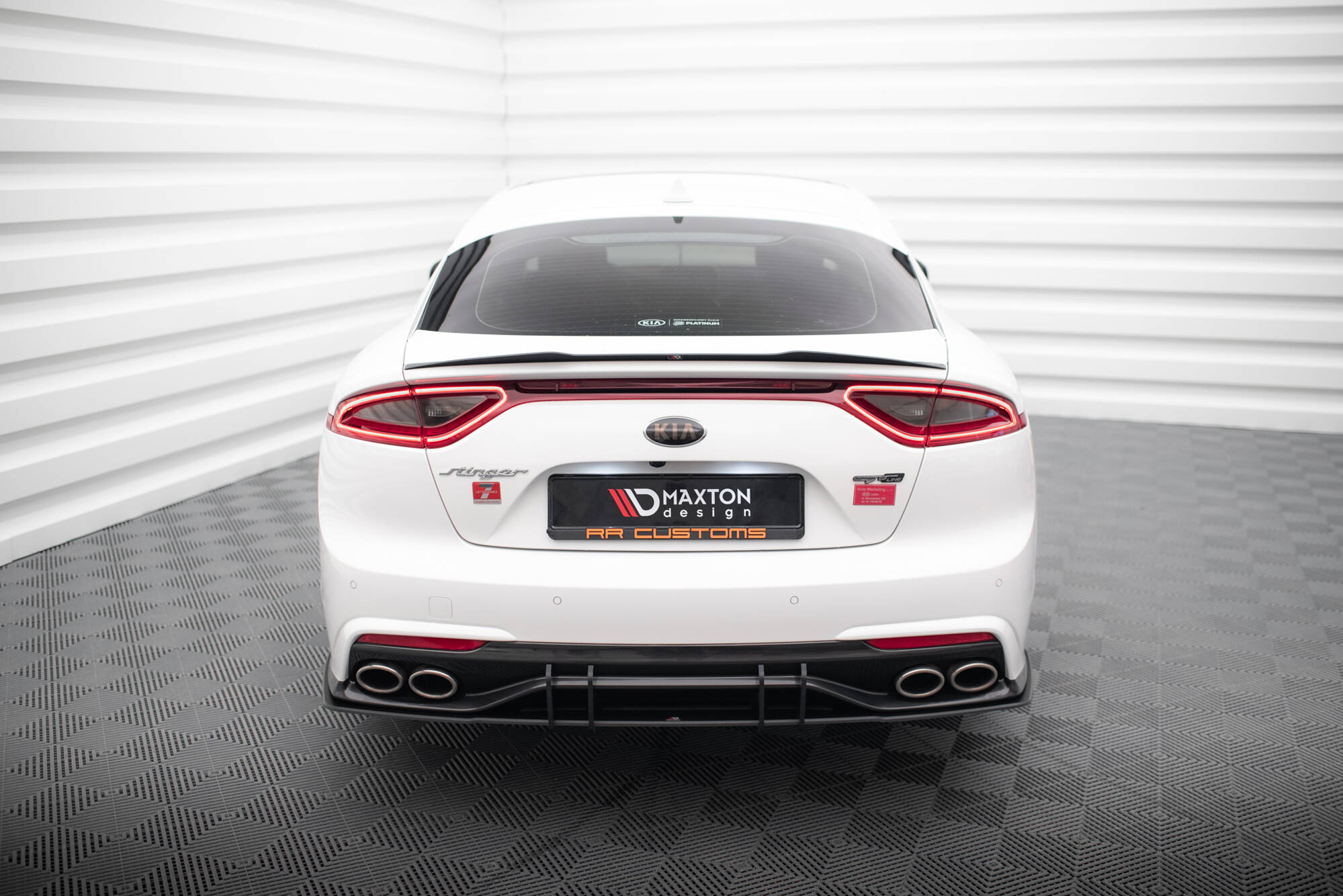 Street Pro Heckschürze Heck Ansatz Diffusor V.2 passend für Kia Stinger GT-Line Mk1 schwarz-rot