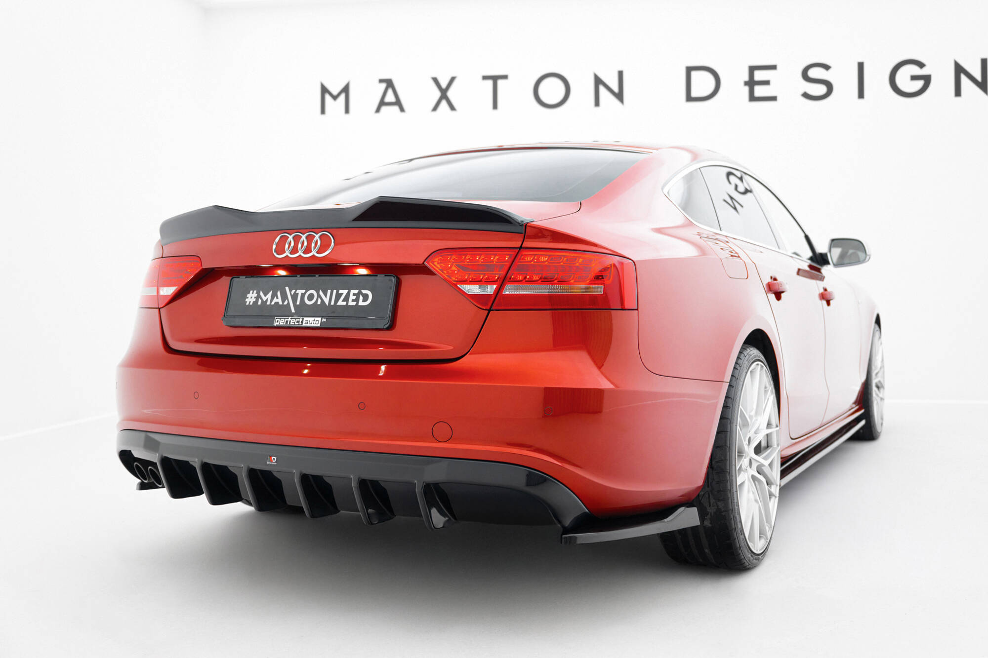 Street+ Heck Ansatz Diffusor passend für Audi A5 S-Line Sportback 8T Doppelauspuff li. schwarz Hochglanz
