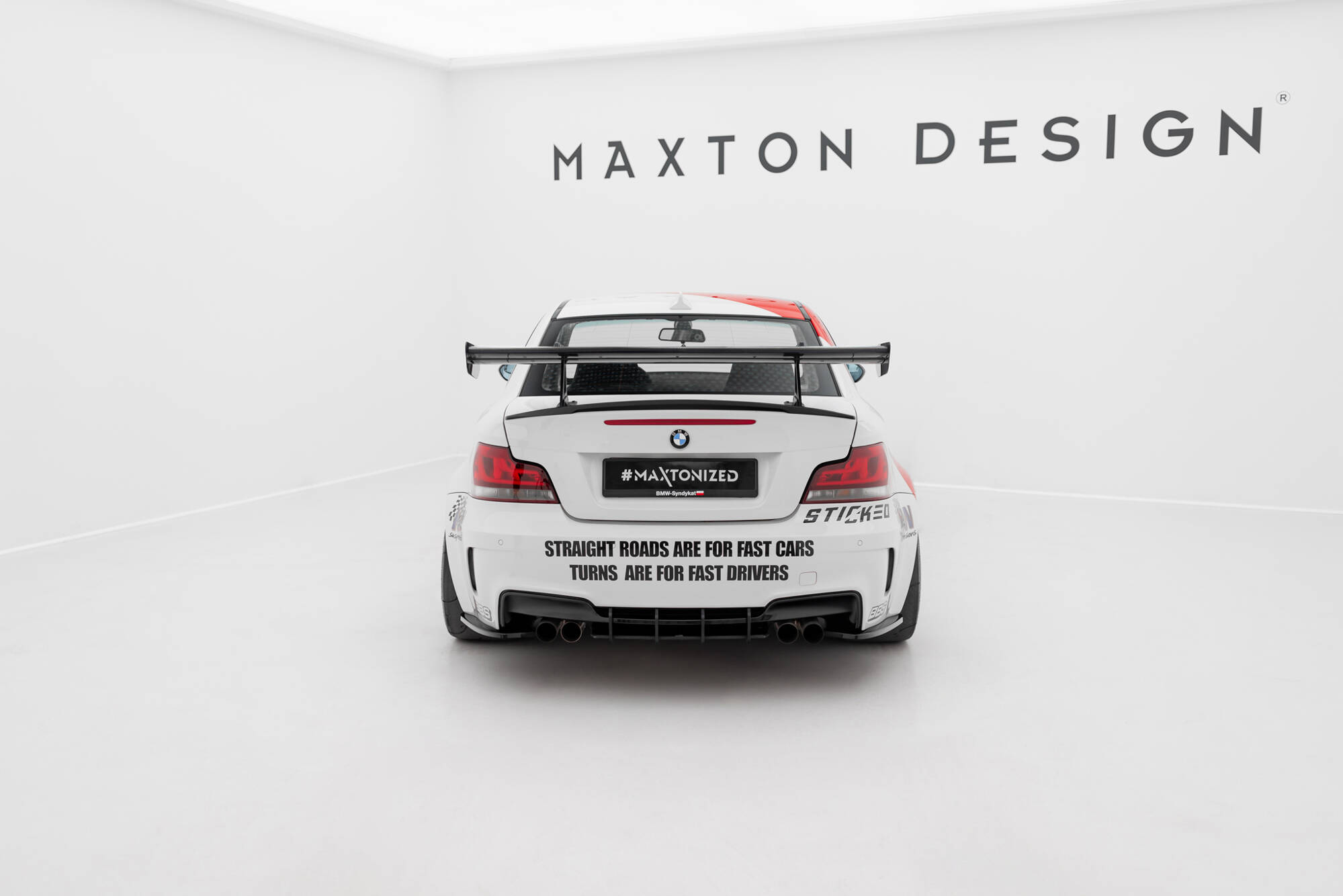 Carbon Heck Spoiler Heckflügel mit Schwan Halterung passend für BMW 1er M E82