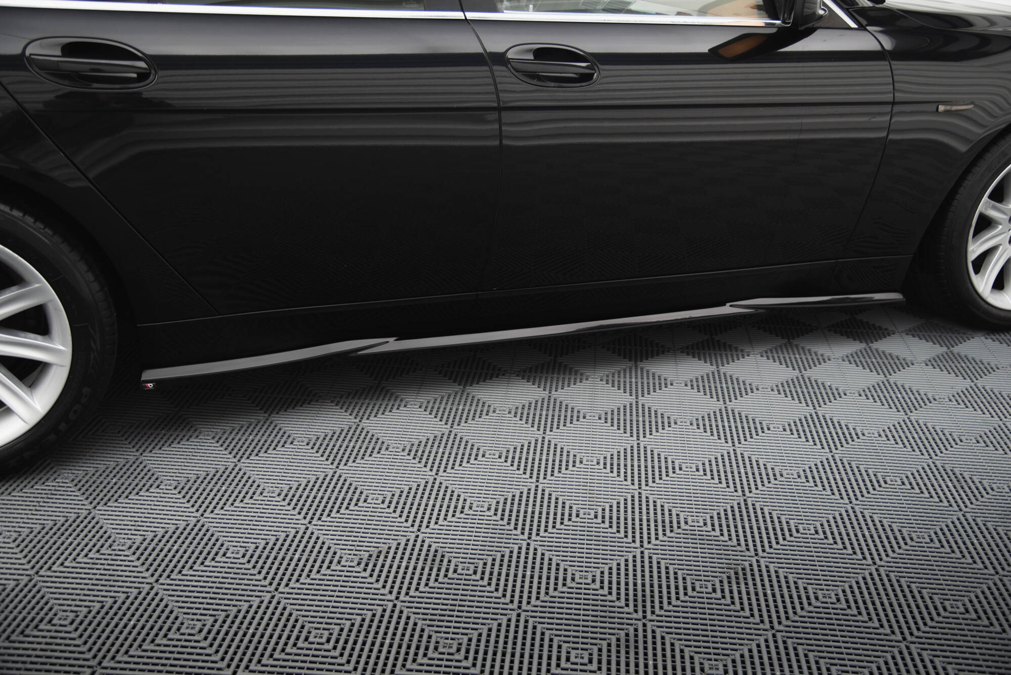 Street+ Seitenschweller Leisten passend für BMW 7 E65 schwarz Hochglanz