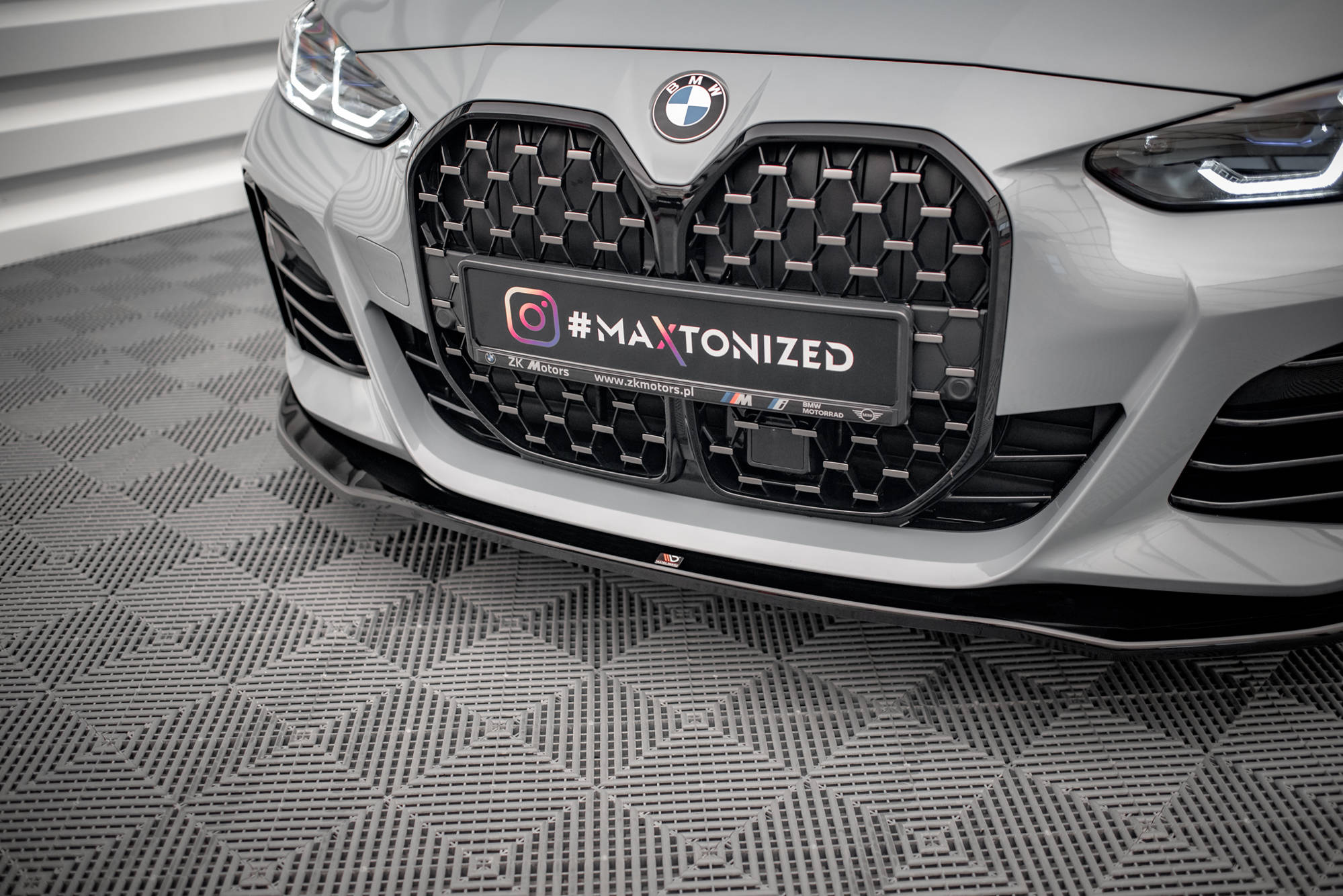 Street+ Spoilerlippe Front Ansatz V.1 passend für BMW 4er / i4 Gran Coupe M-Paket / M440i G26 schwarz Hochglanz