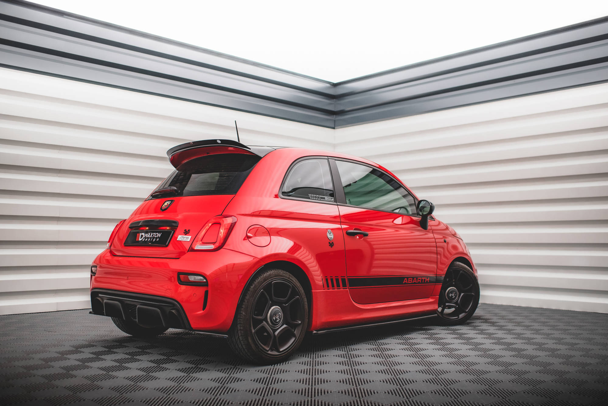 Seitenschweller Ansatz Paar passend für ABARTH 595 Mk1 FL schwarz Hochglanz