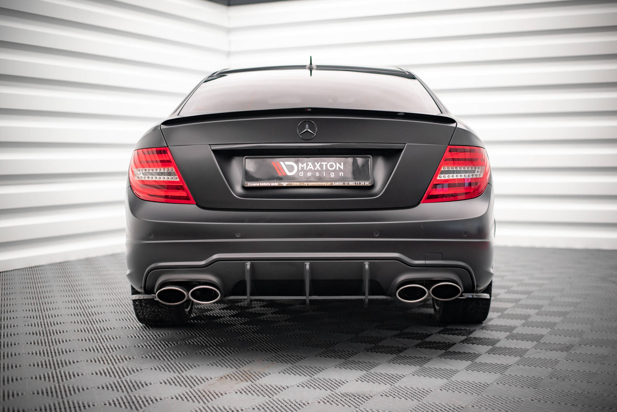 Heck Spoiler Aufsatz Abrisskante passend für Mercedes C Limousine W204 / C Coupe C204 schwarz Hochglanz