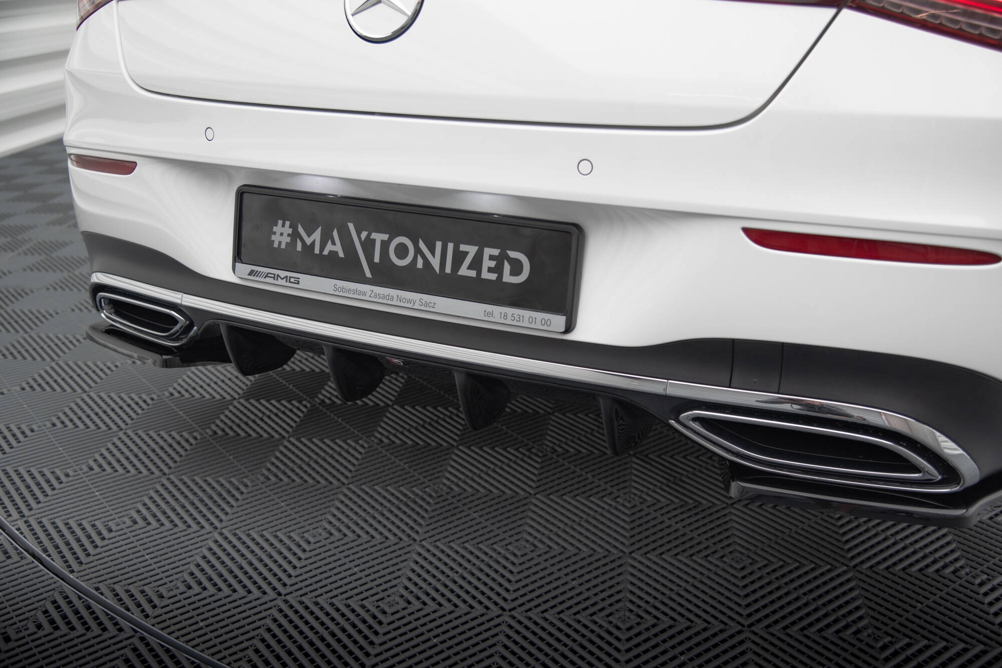 Diffusor Heck Ansatz für Mercedes-Benz CLA AMG-Line X118 schwarz Hochglanz