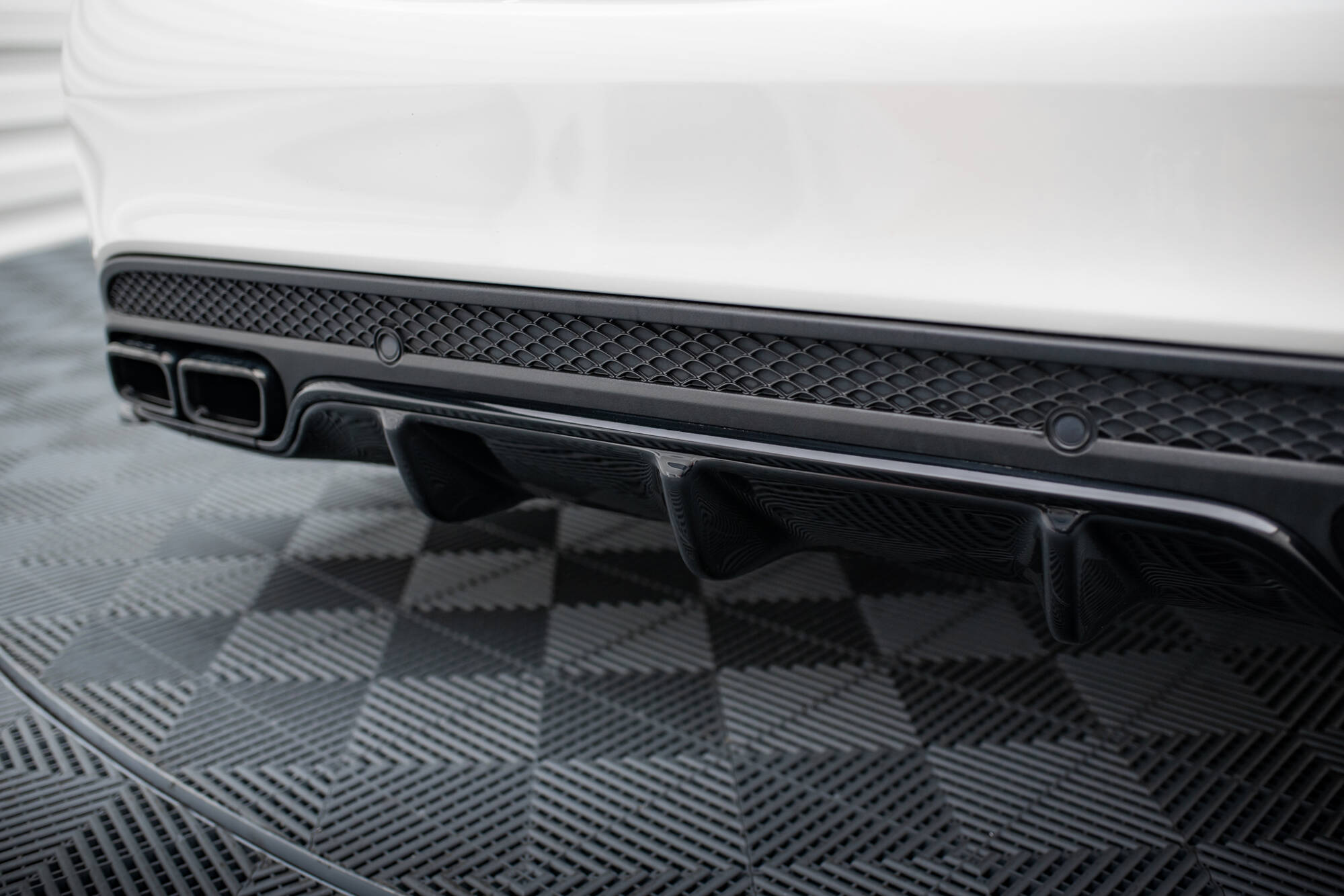 Street+ Heck Ansatz Diffusor passend für Mercedes C-Klasse Limousine / Kombi W205 / S205 63 AMG schwarz Hochglanz