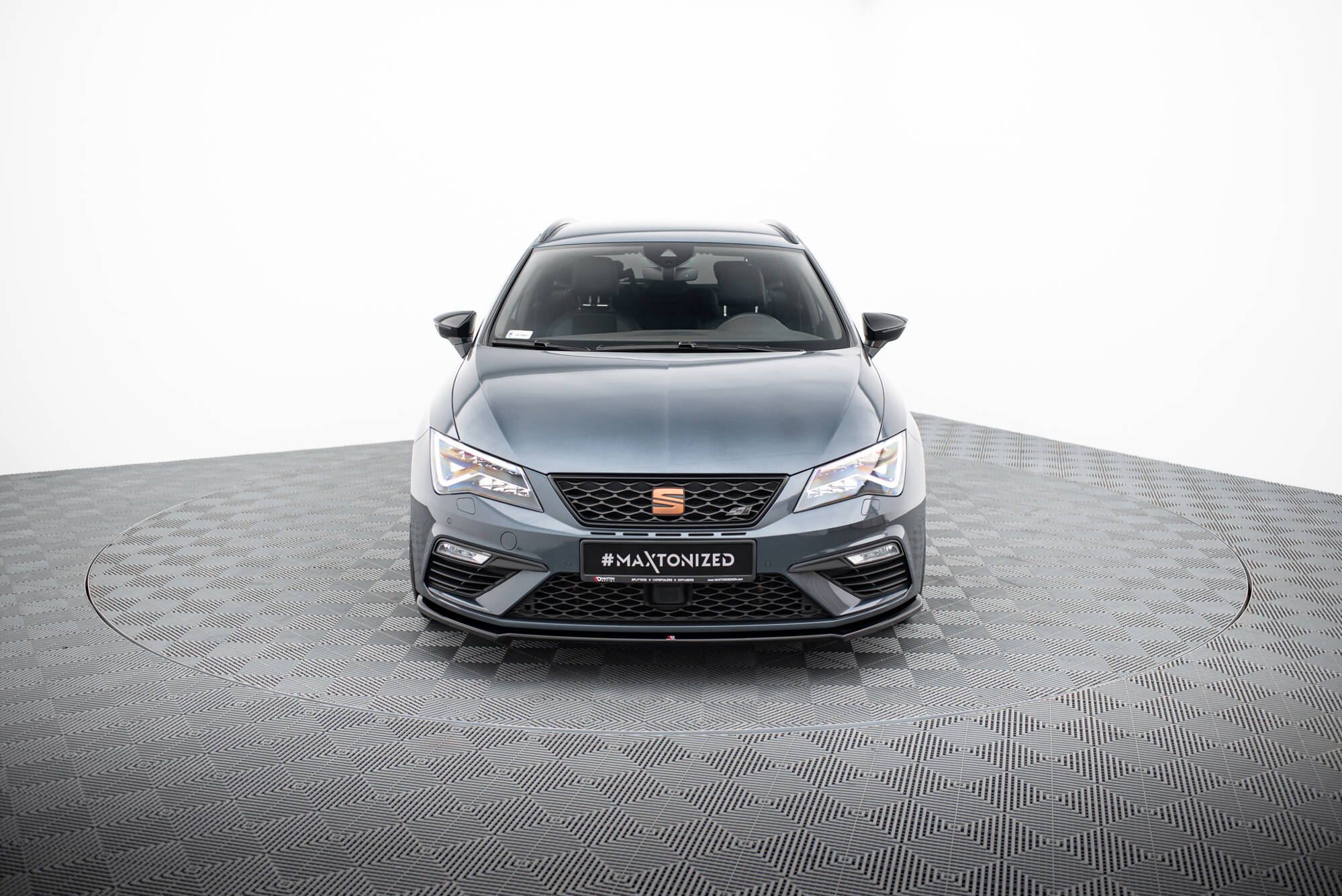 Front Ansatz V.4 für Seat Leon Cupra / FR Mk3 FL schwarz Hochglanz