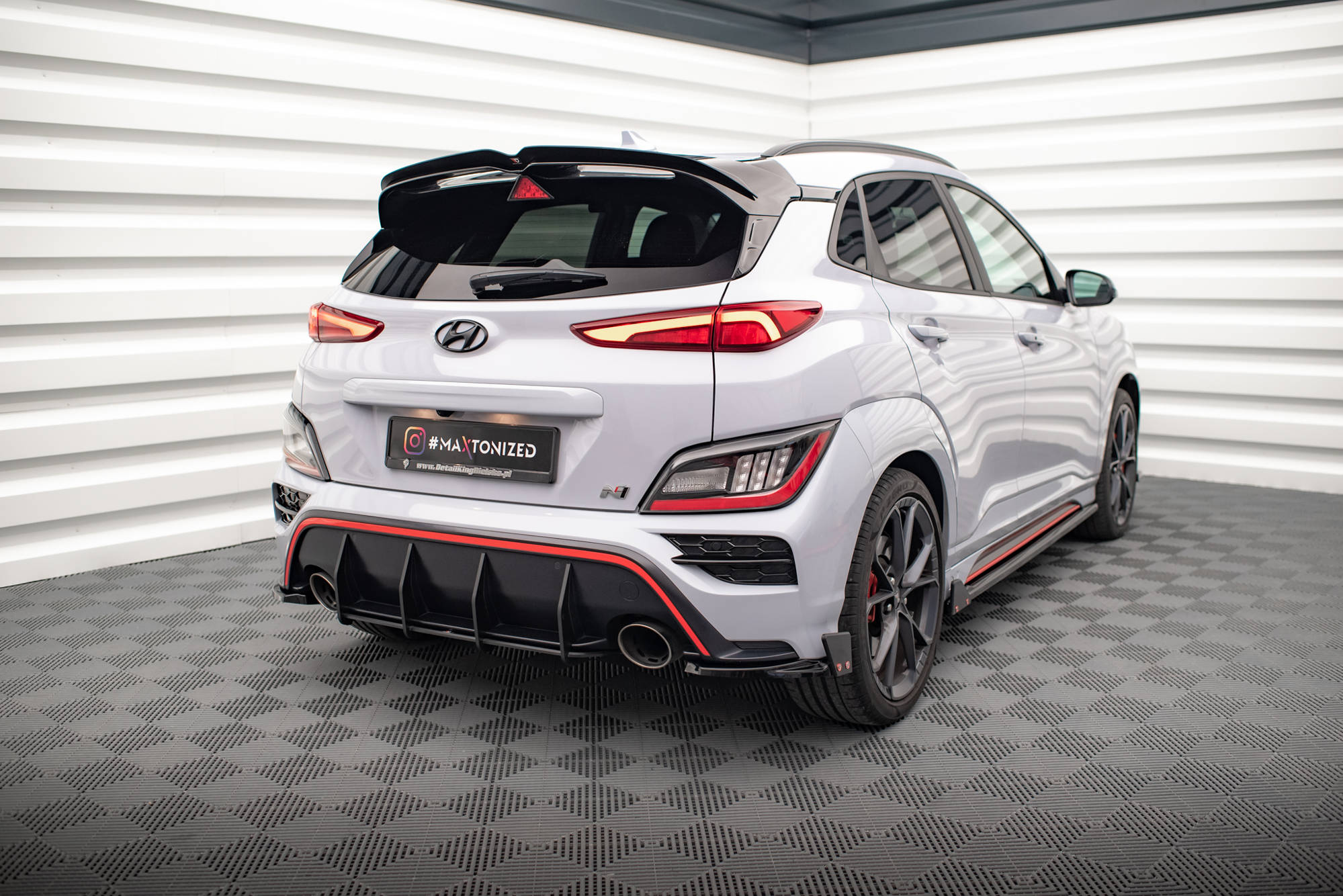 Street Pro Heckschürze Heck Ansatz Diffusor passend für Hyundai Kona N Mk1 schwarz-rot