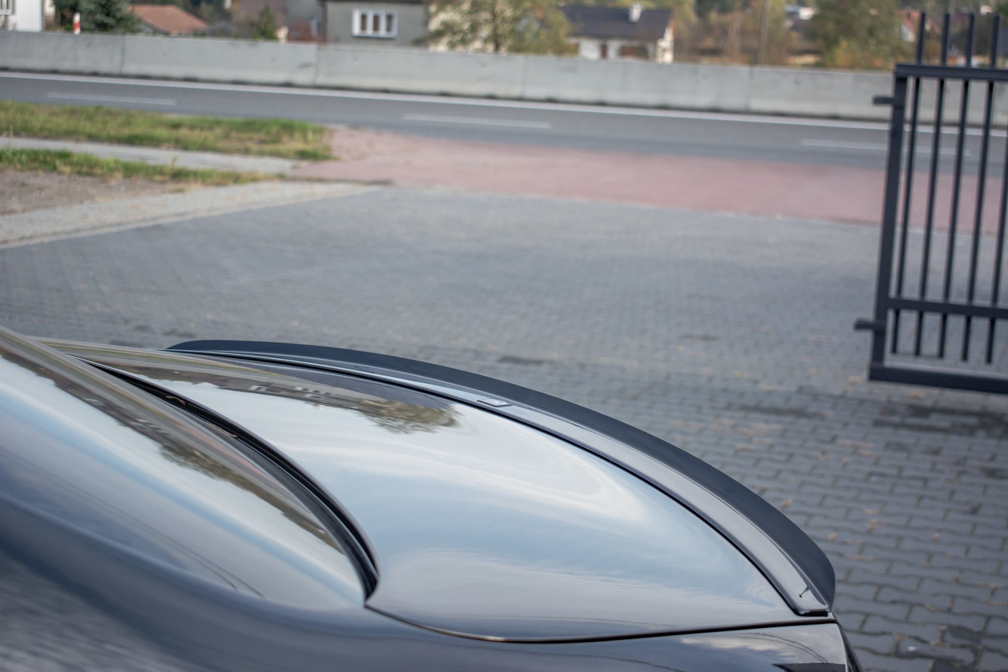 Spoiler CAP für Mercedes-Benz E Limousine W213 AMG-Line schwarz Hochglanz