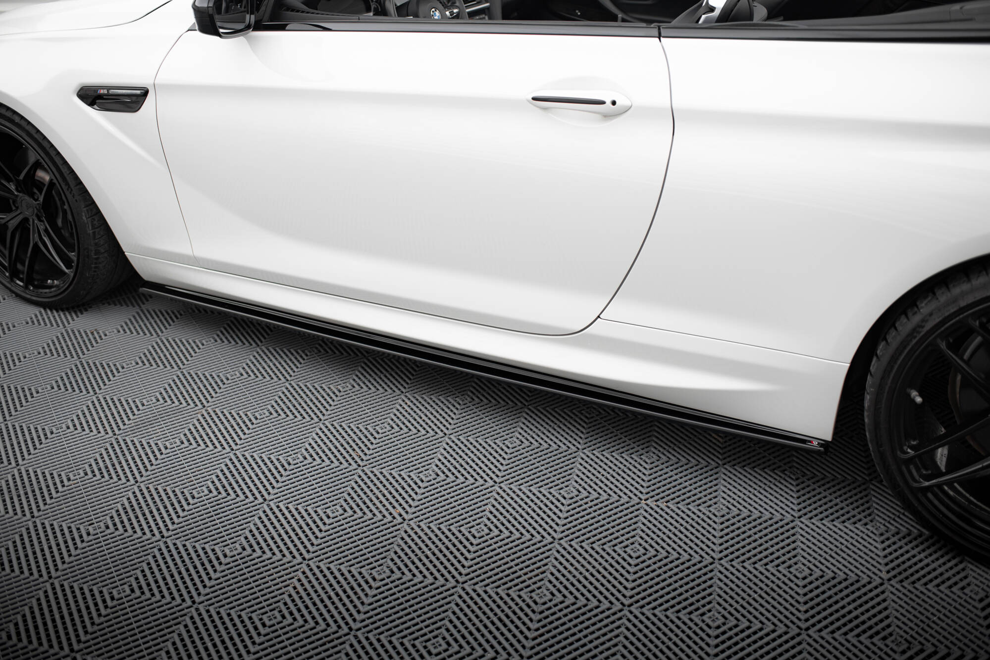 Seitenschweller Ansatz für BMW M6 / 6 M-Paket Coupe / Cabriolet F06 / F13 / F12 schwarz Hochglanz