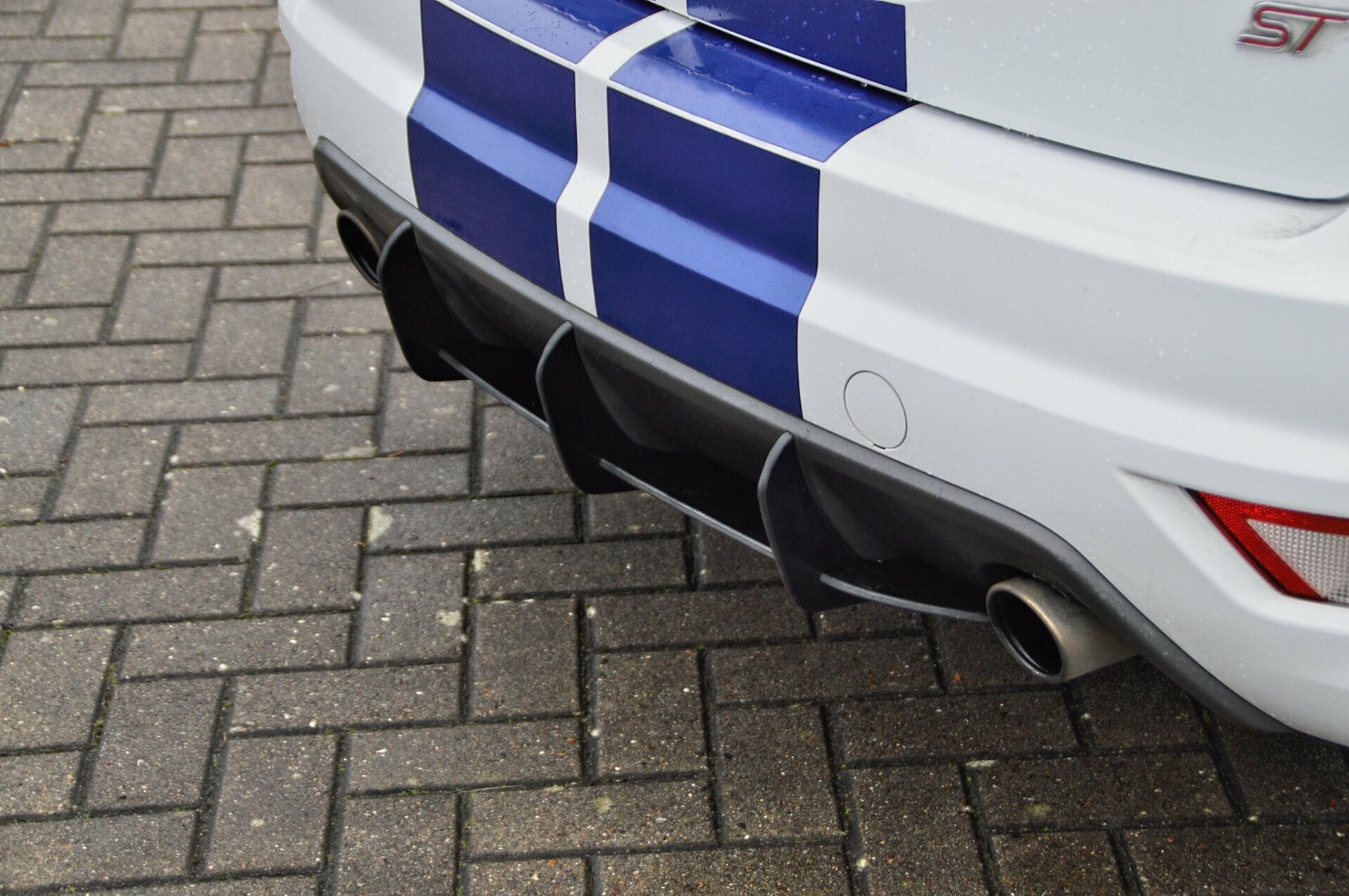 Bodykit für Ford Focus ST DA3 FL Bj.2007-2010 Schwarz Matt