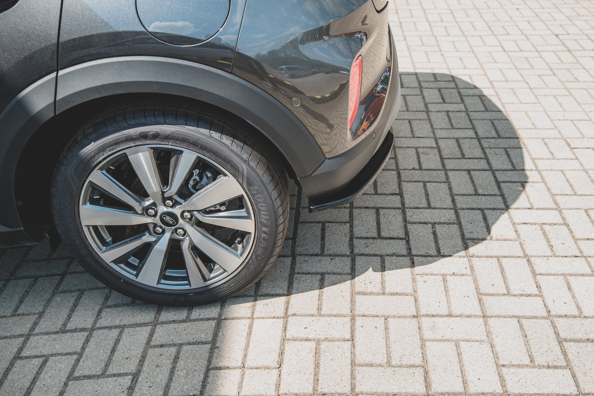 Heckansatz Ford Puma Mk1 schwarz Hochglanz