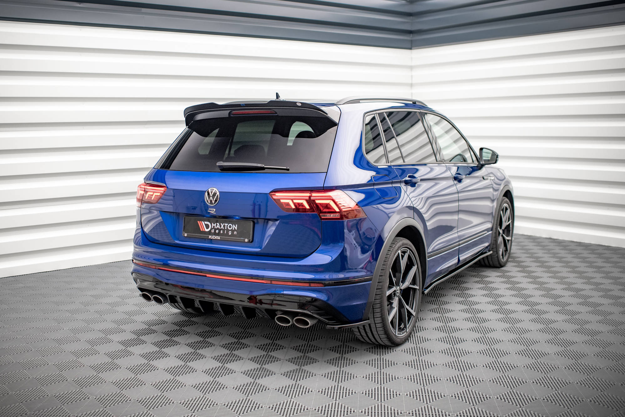 Heck Spoiler Aufsatz Abrisskante passend für VW Tiguan R / R-Line Mk2 FL schwarz Hochglanz