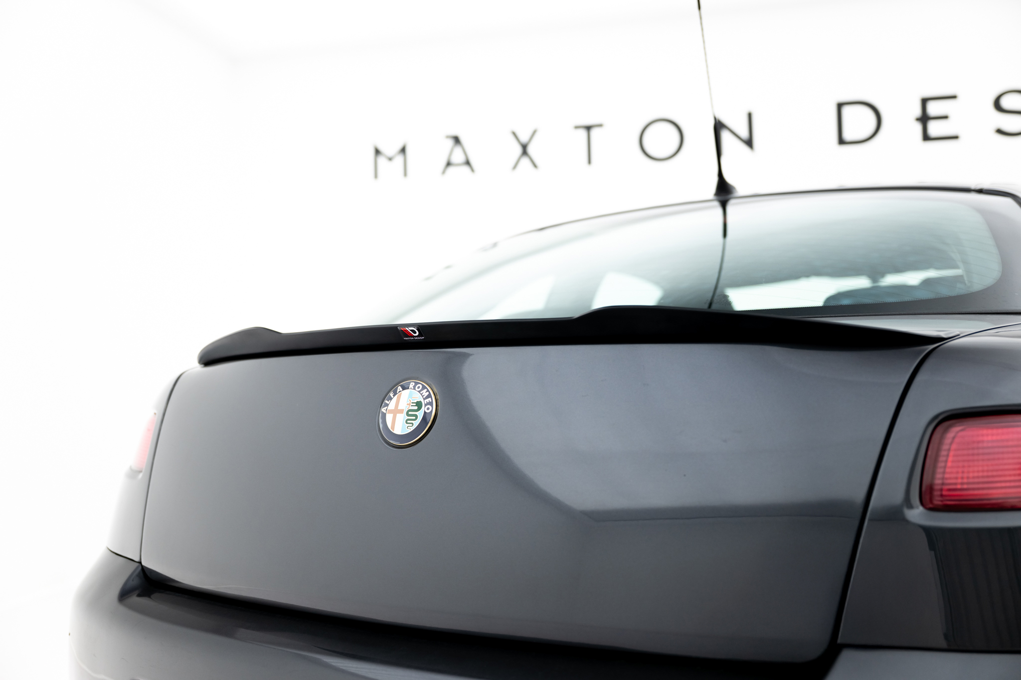 Spoiler CAP für Alfa Romeo GT schwarz Hochglanz