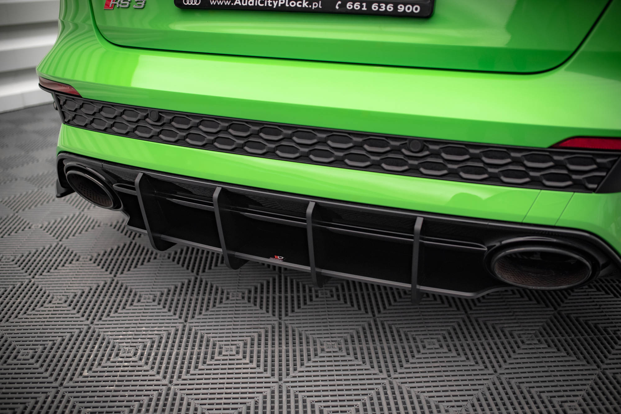Street Pro Heckschürze Heck Ansatz Diffusor passend für Audi RS3 Limousine 8Y rot