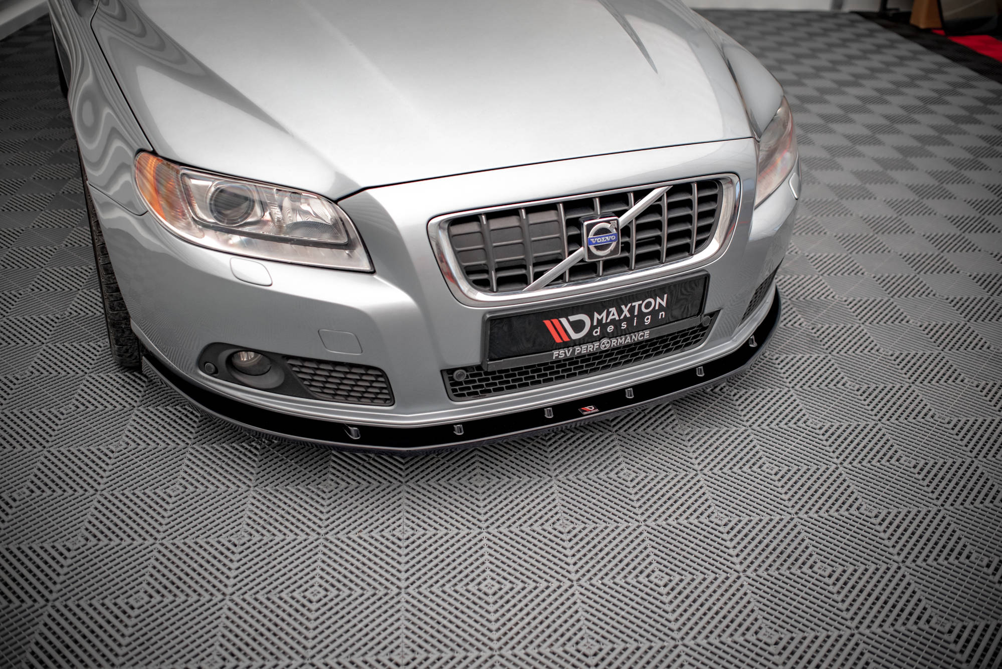 Street+ Spoilerlippe Front Ansatz V.1 passend für Volvo V70 Mk3 schwarz Hochglanz