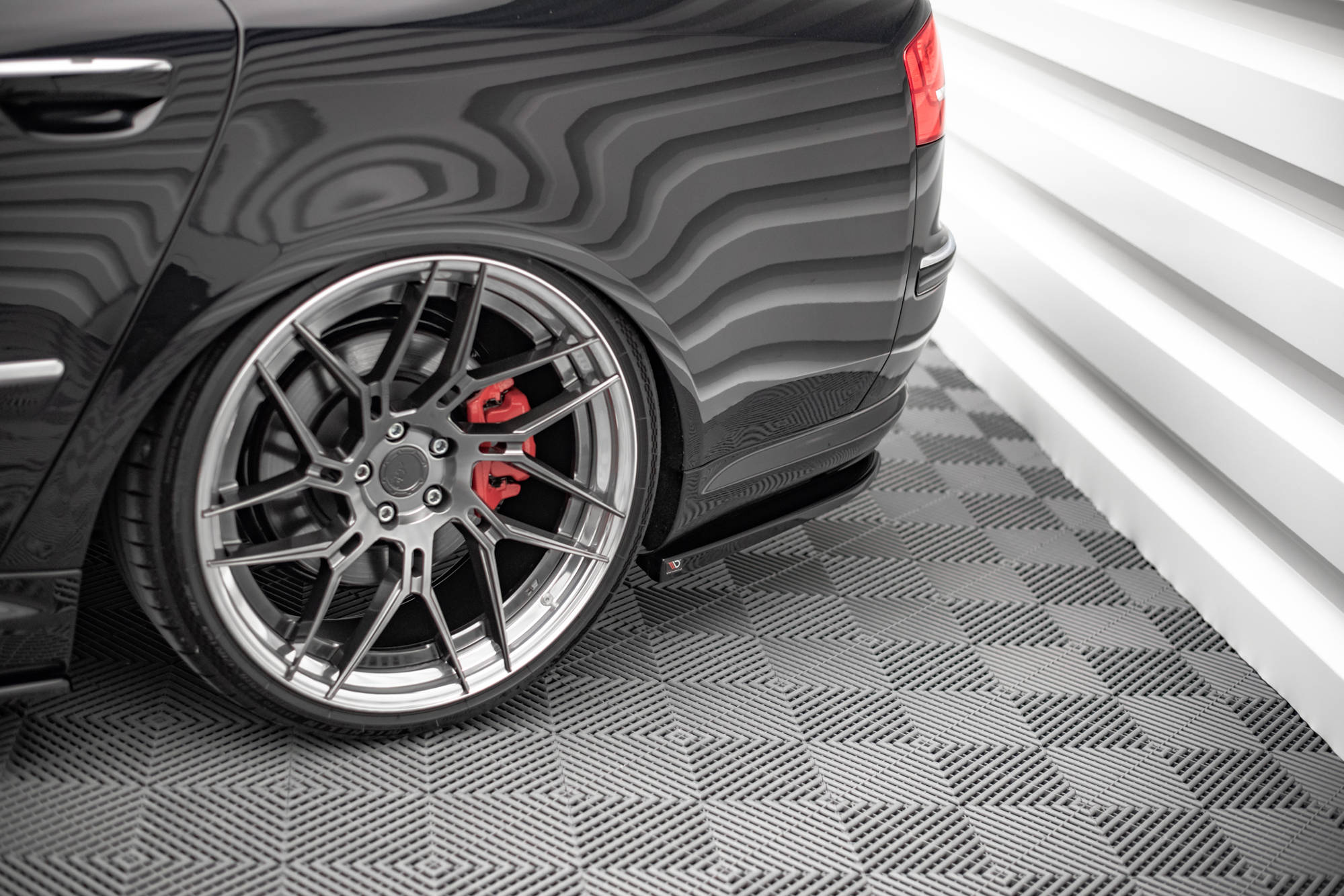 Street+ Heck Ansatz Flaps passend für Audi S8 D3 schwarz Hochglanz