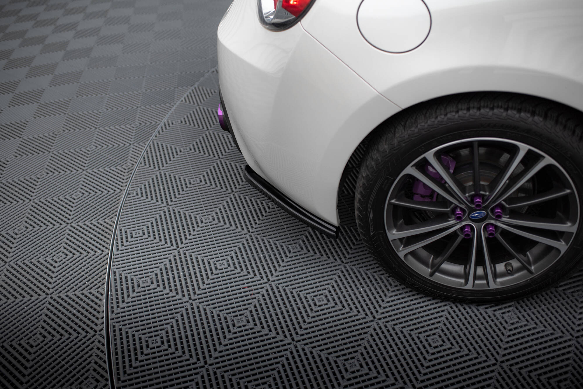 Heck Ansatz Flaps Diffusor V.1 für Subaru BRZ Mk1 / Mk1 Facelift schwarz Hochglanz