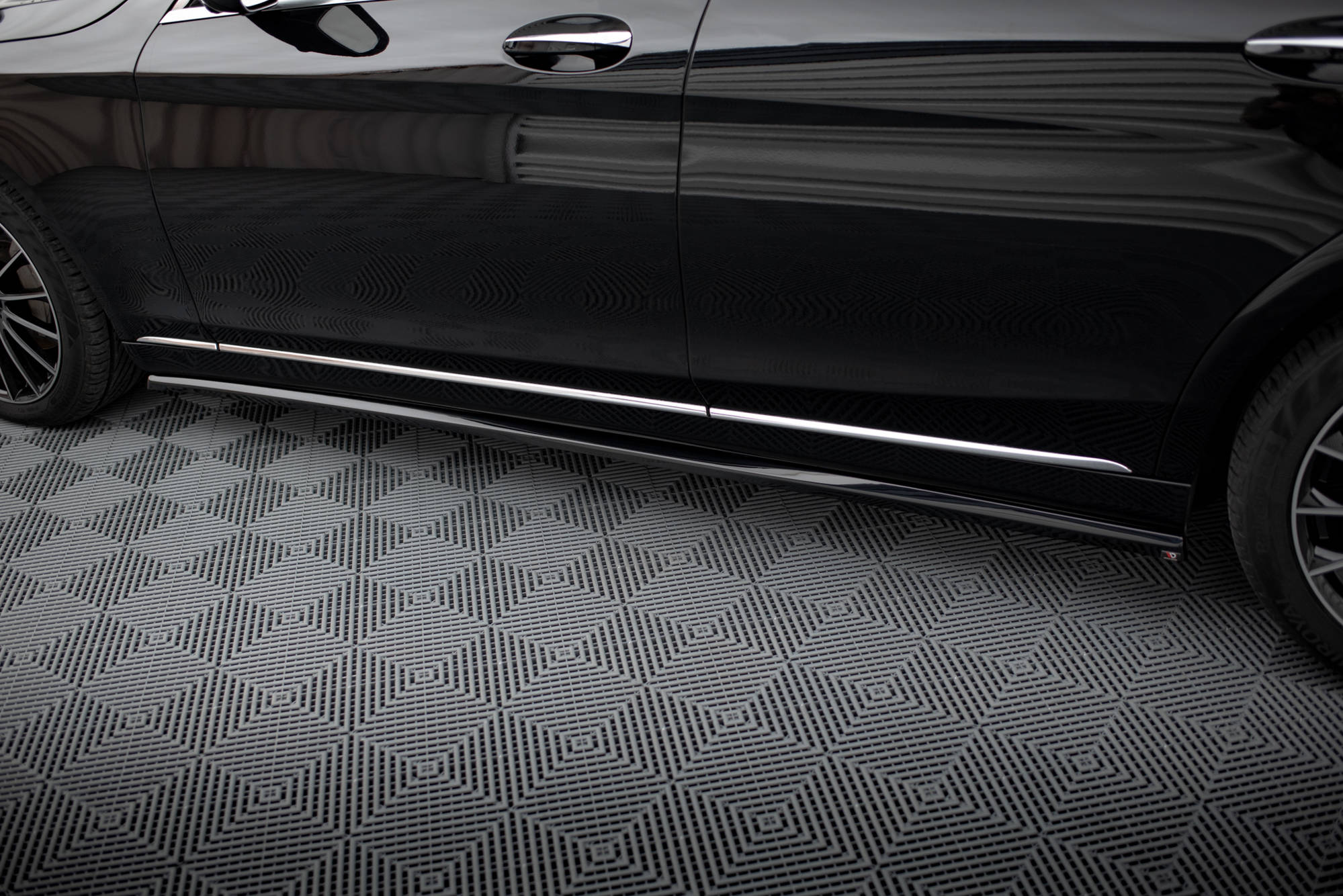 Street+ Seitenschweller Leisten passend für Mercedes S W222 schwarz Hochglanz