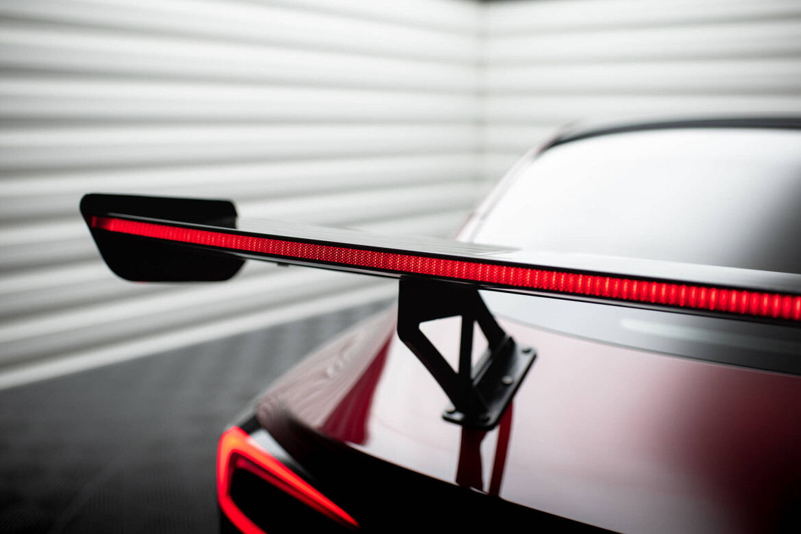 Carbon Heckspoiler Heckflügel + LED passend für Tesla Model 3