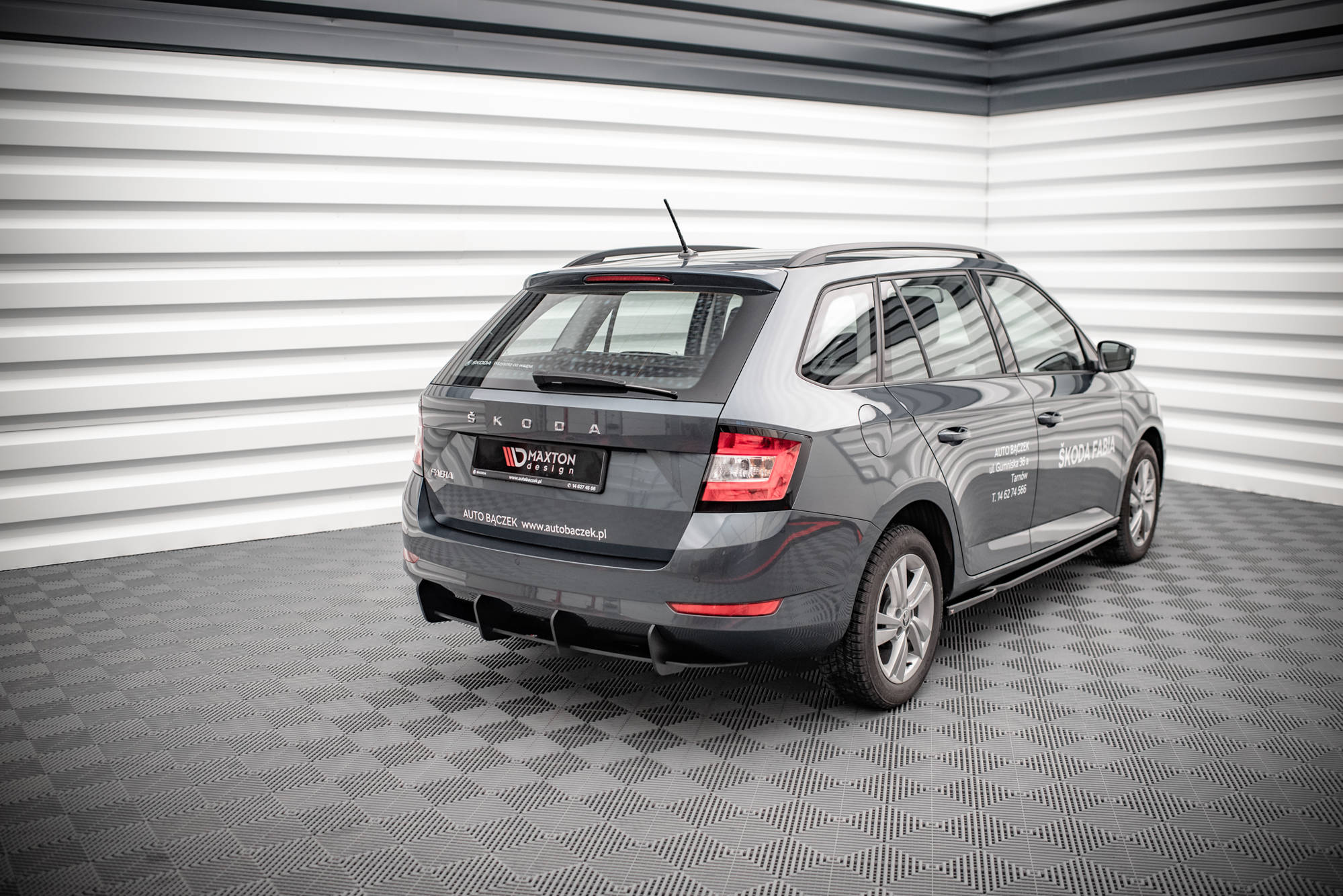 Street Pro Heckschürze Heck Ansatz Diffusor passend für Skoda Fabia Combi Mk3 FL