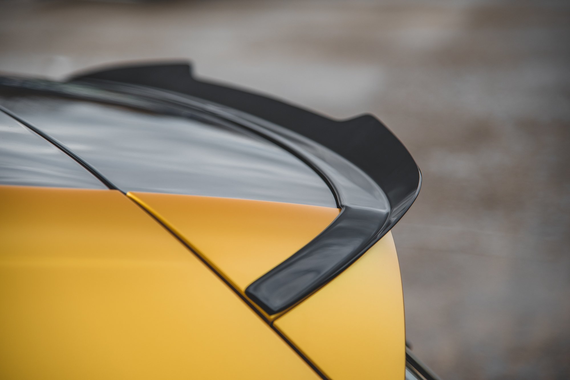 Spoiler CAP V.2 für VW Golf Mk8 Facelift schwarz Hochglanz