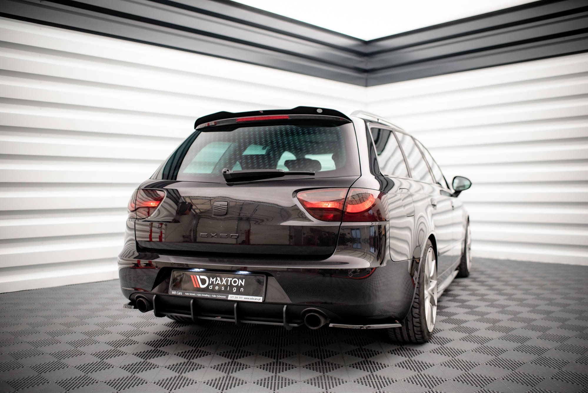 Street Pro Heckschürze Heck Ansatz Diffusor passend für Seat Exeo schwarz-rot