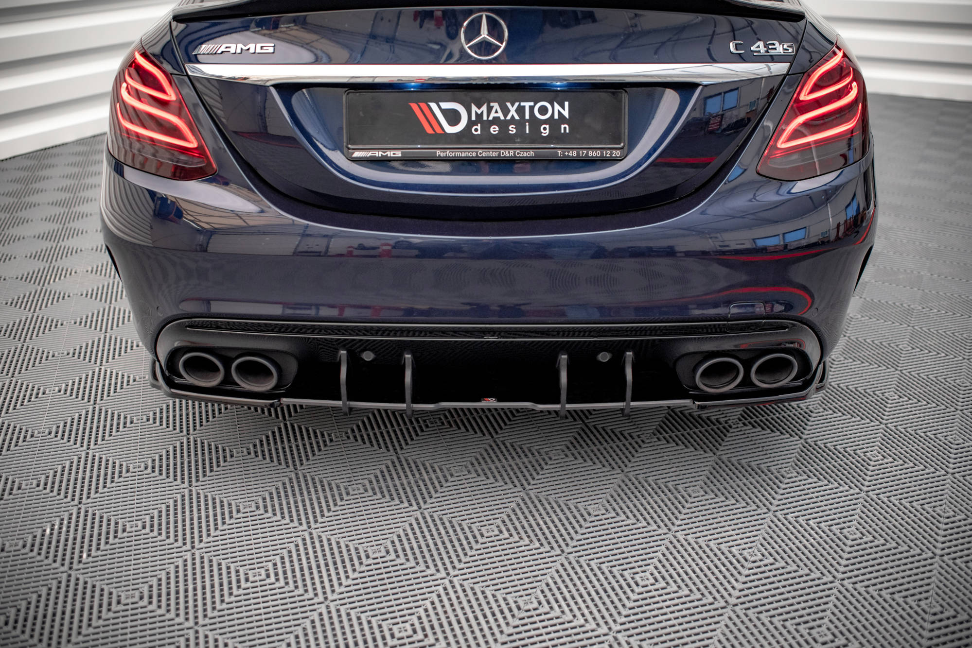 Street Pro Heckschürze Heck Ansatz Diffusor passend für Mercedes C 43 Limousine W205 FL schwarz-rot