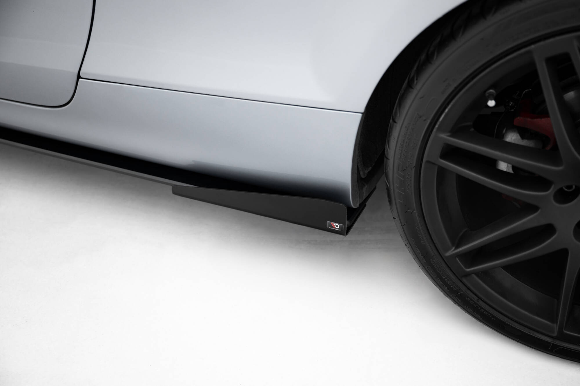 Street Pro Seitenschweller Leisten passend für Audi TT S / TT S-Line 8J FL rot+ Hochglanz Flaps