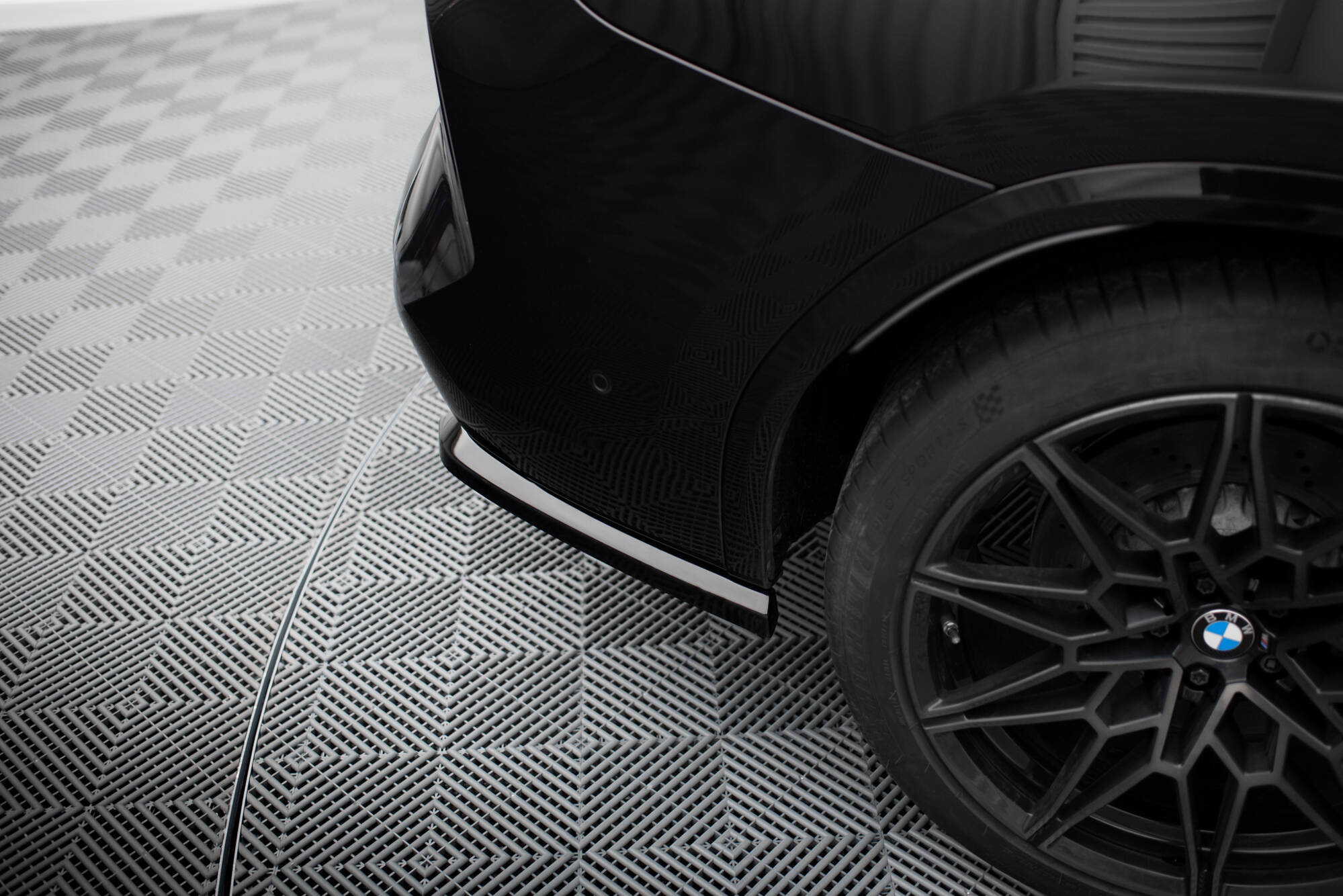 Street+ Heck Ansatz Flaps V.1 passend für BMW X3 M F97 / F97 FL schwarz Hochglanz