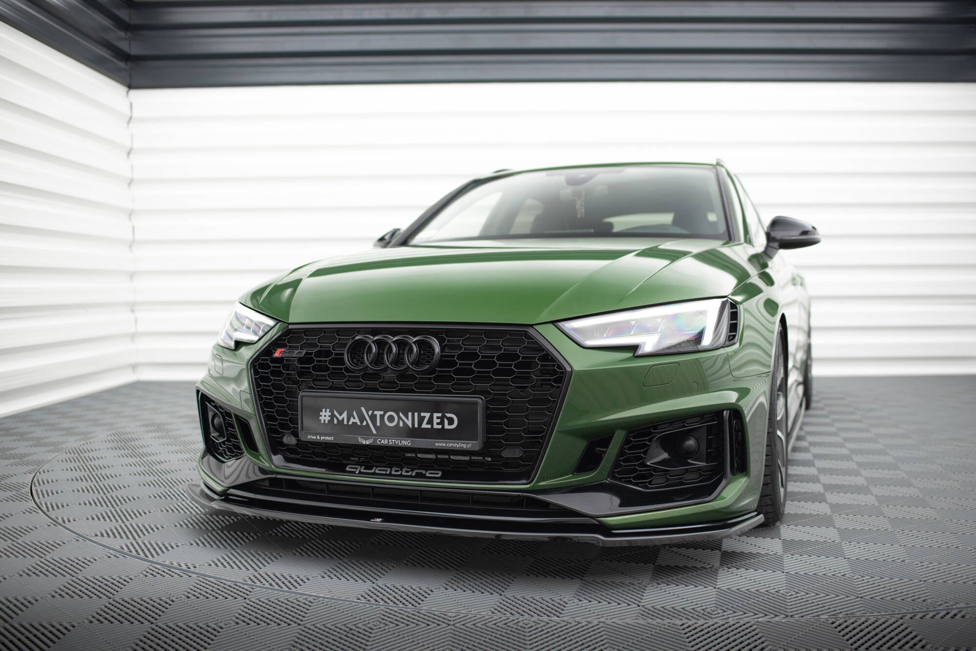 Front Ansatz V.2 für AUDI RS4 B9 schwarz Hochglanz