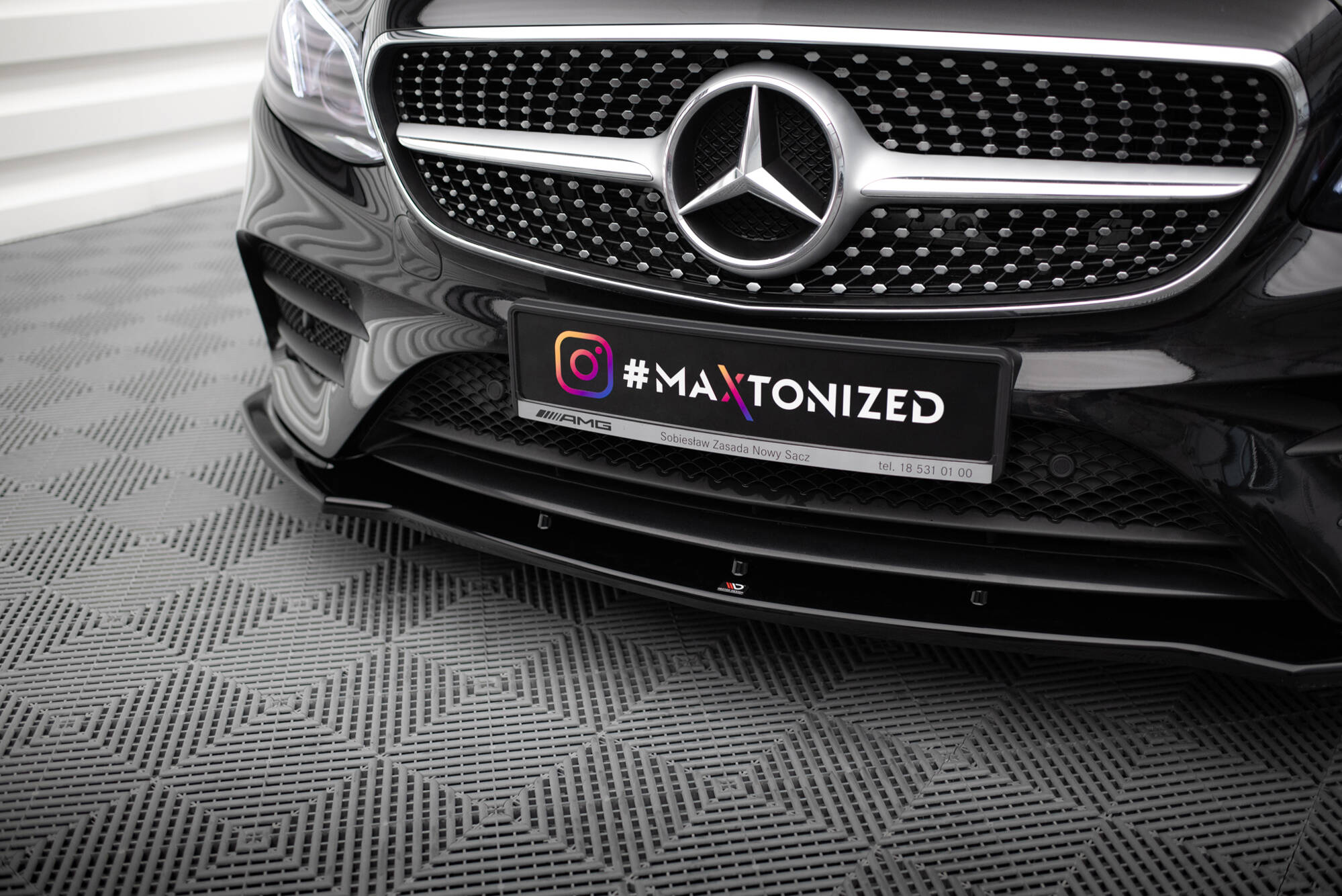 Front Ansatz V.1 für Mercedes-Benz E-Klasse W213 Coupe C238 / Cabriolet A238 AMG-Line / 53 AMG schwarz Hochglanz