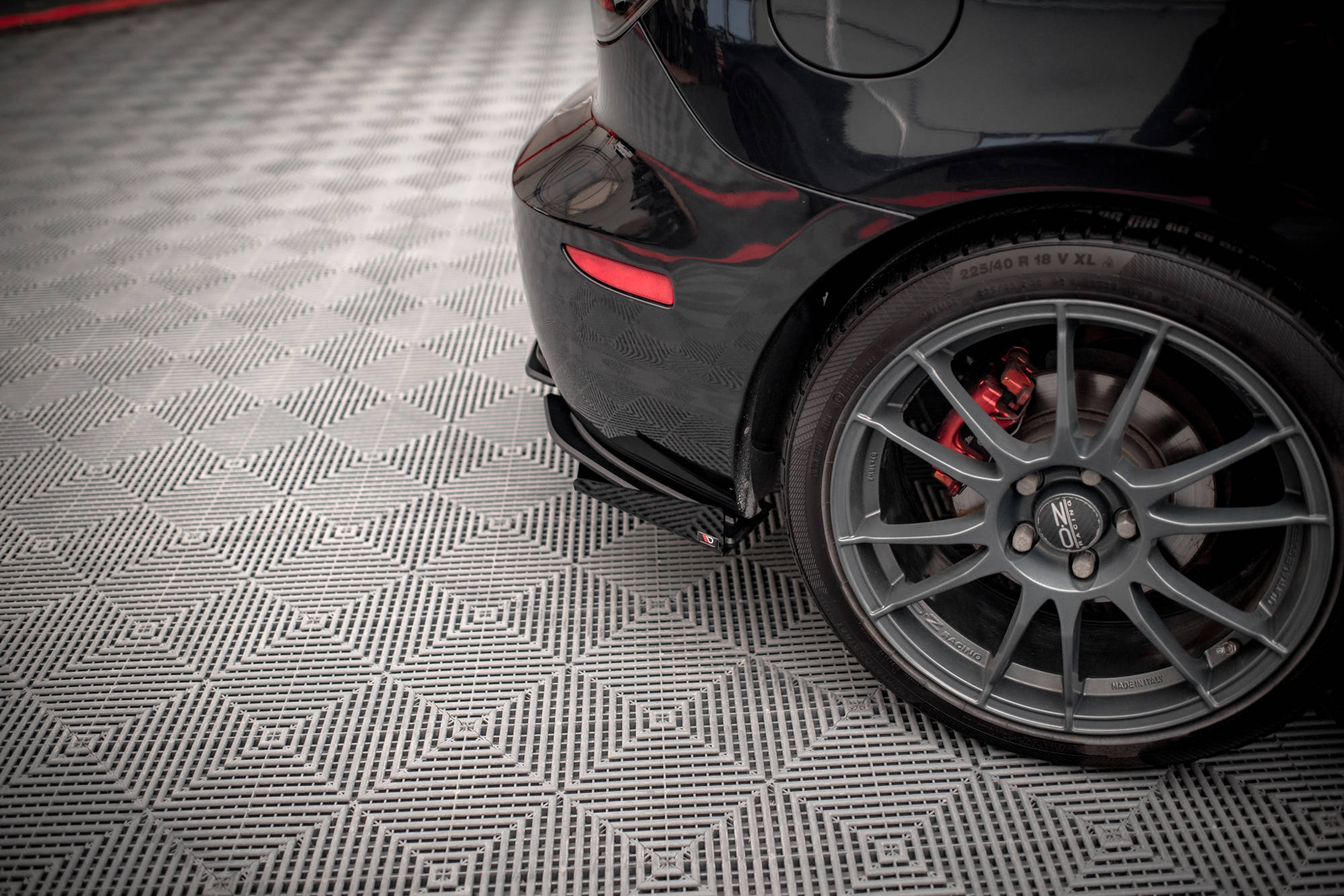 Street Pro Heck Ansatz Flaps passend für Mazda 3 MPS Mk1 US-Spec Version schwarz Hochglanz