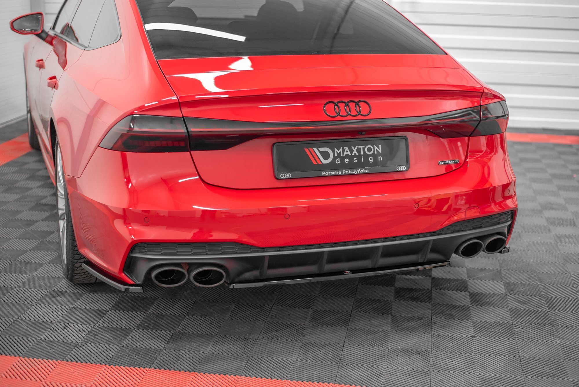 Mittlerer Diffusor Heck Ansatz für Audi S7 C8 Carbon Look