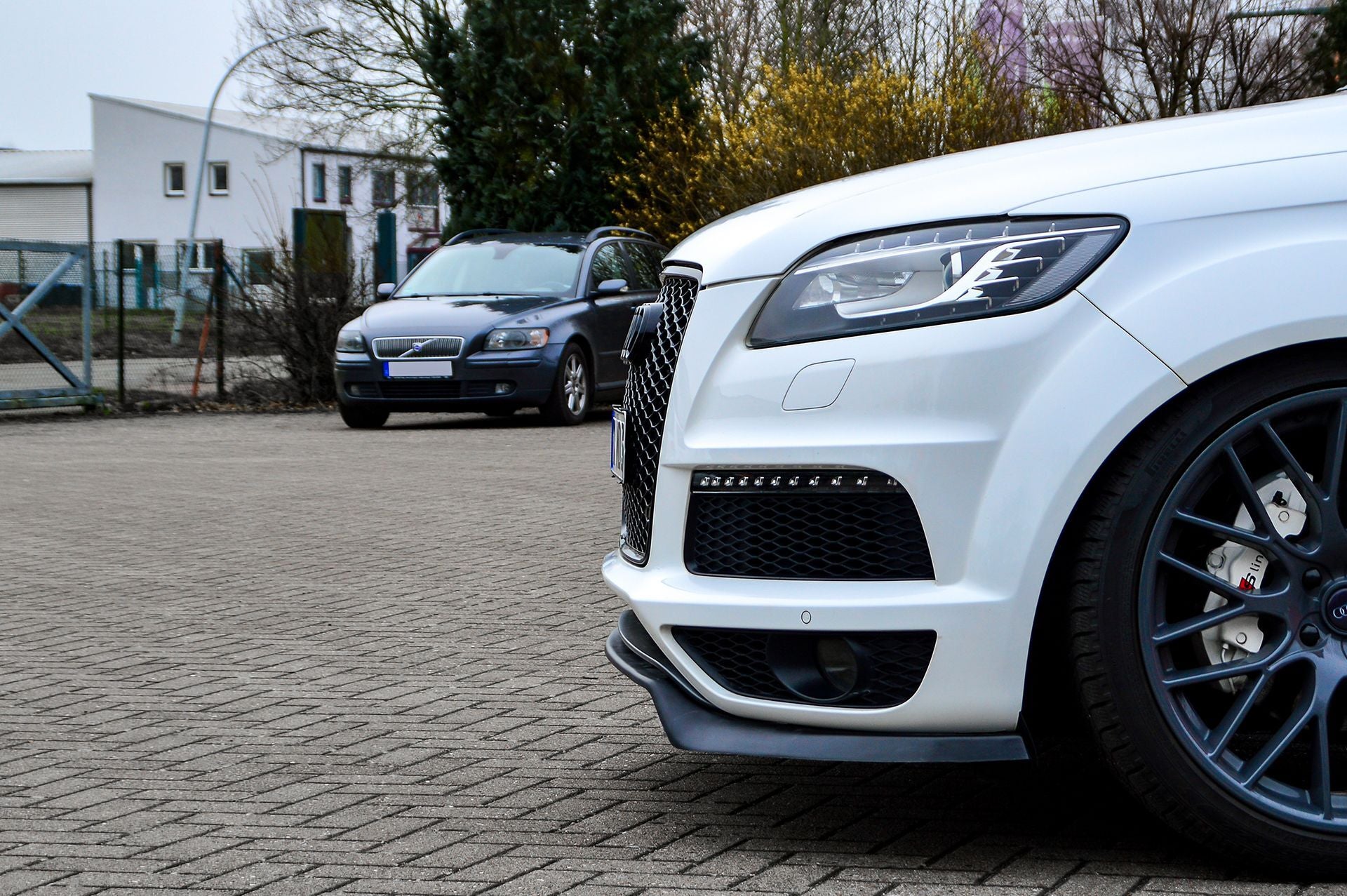 Cup Frontspoilerlippe für Audi Q7 4L mit S-Line aus ABS Carbon Optik