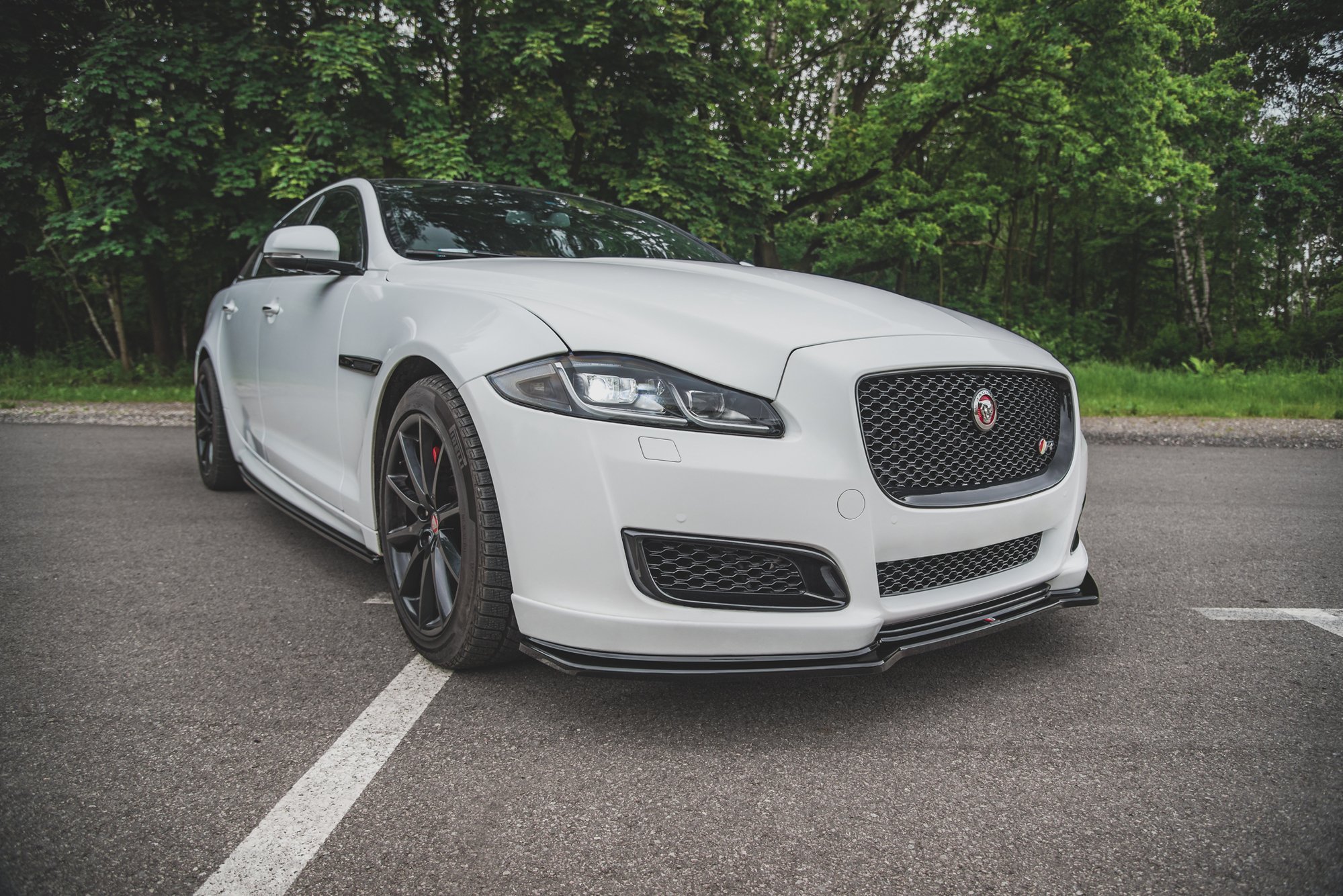 Front Ansatz für Jaguar XJ R-Sport X351 Facelift schwarz Hochglanz