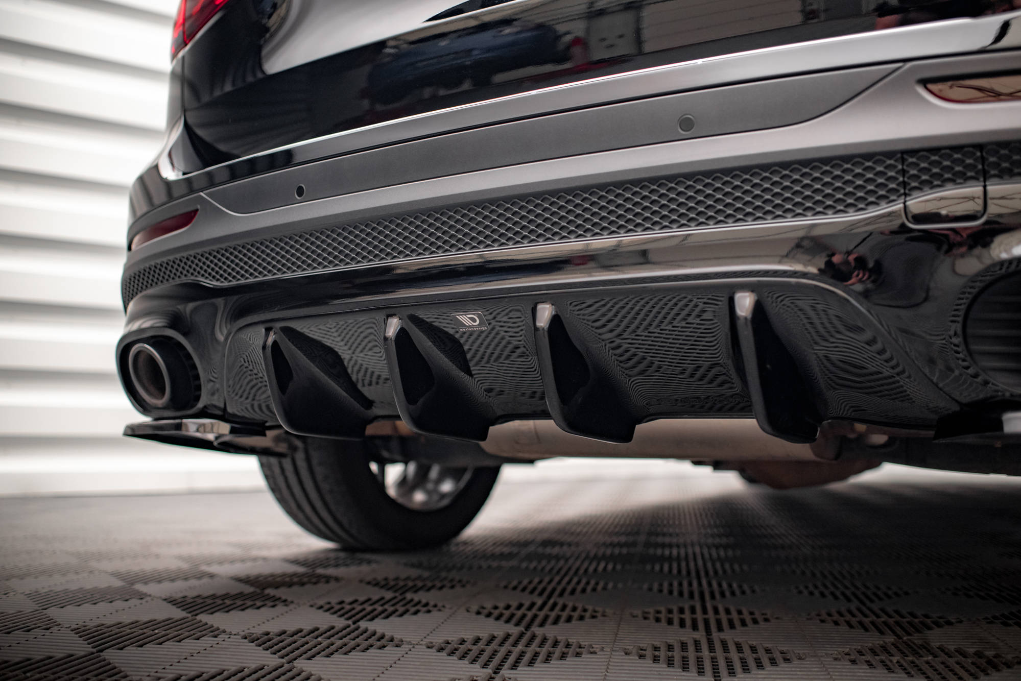 Street+ Heck Ansatz Diffusor passend für Mercedes-AMG GLB 35 / AMG-Line X247 schwarz Hochglanz
